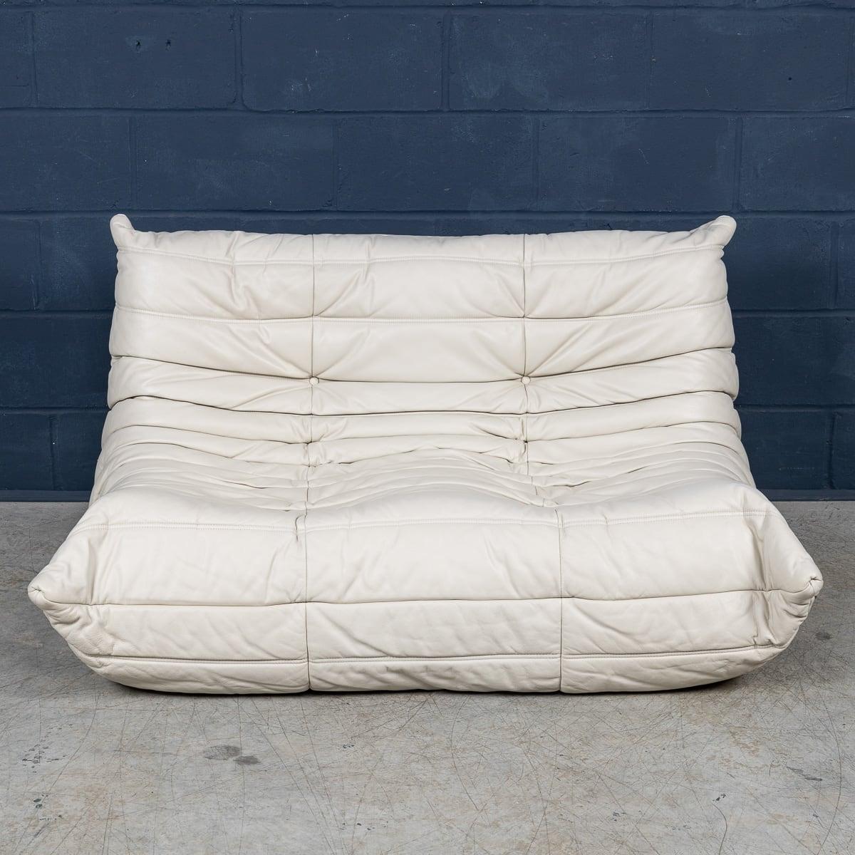 Zweisitzer-Sofa „Togo“ aus cremefarbenem Leder von Michel Ducaroy für Ligne Roset, 21. Jahrhundert (Sonstiges) im Angebot