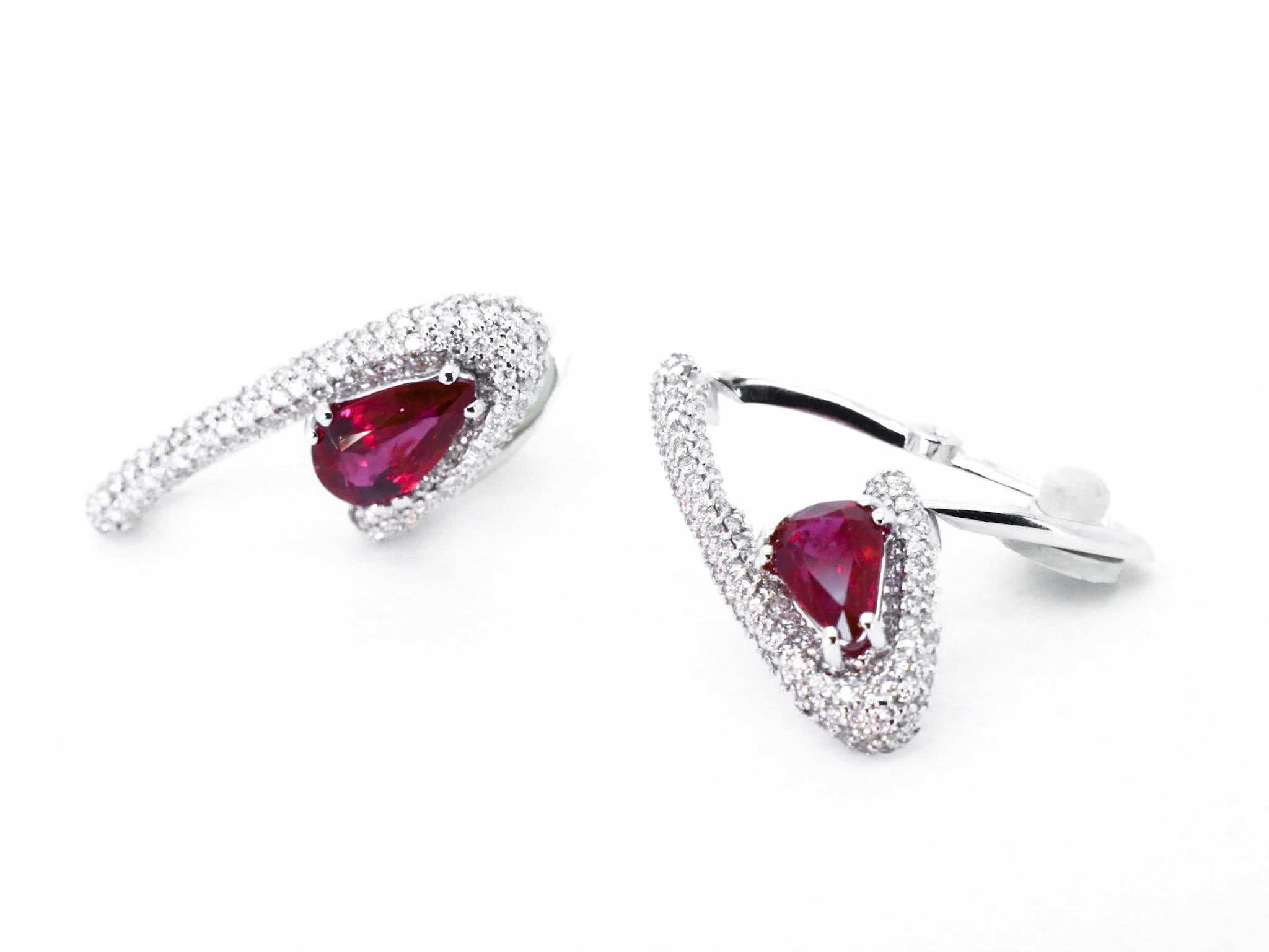 Women's or Men's 4 cts No Heat Ruby Diamond 18Kt Gold Innovative Clasp Empowering Bold Earrings For Sale