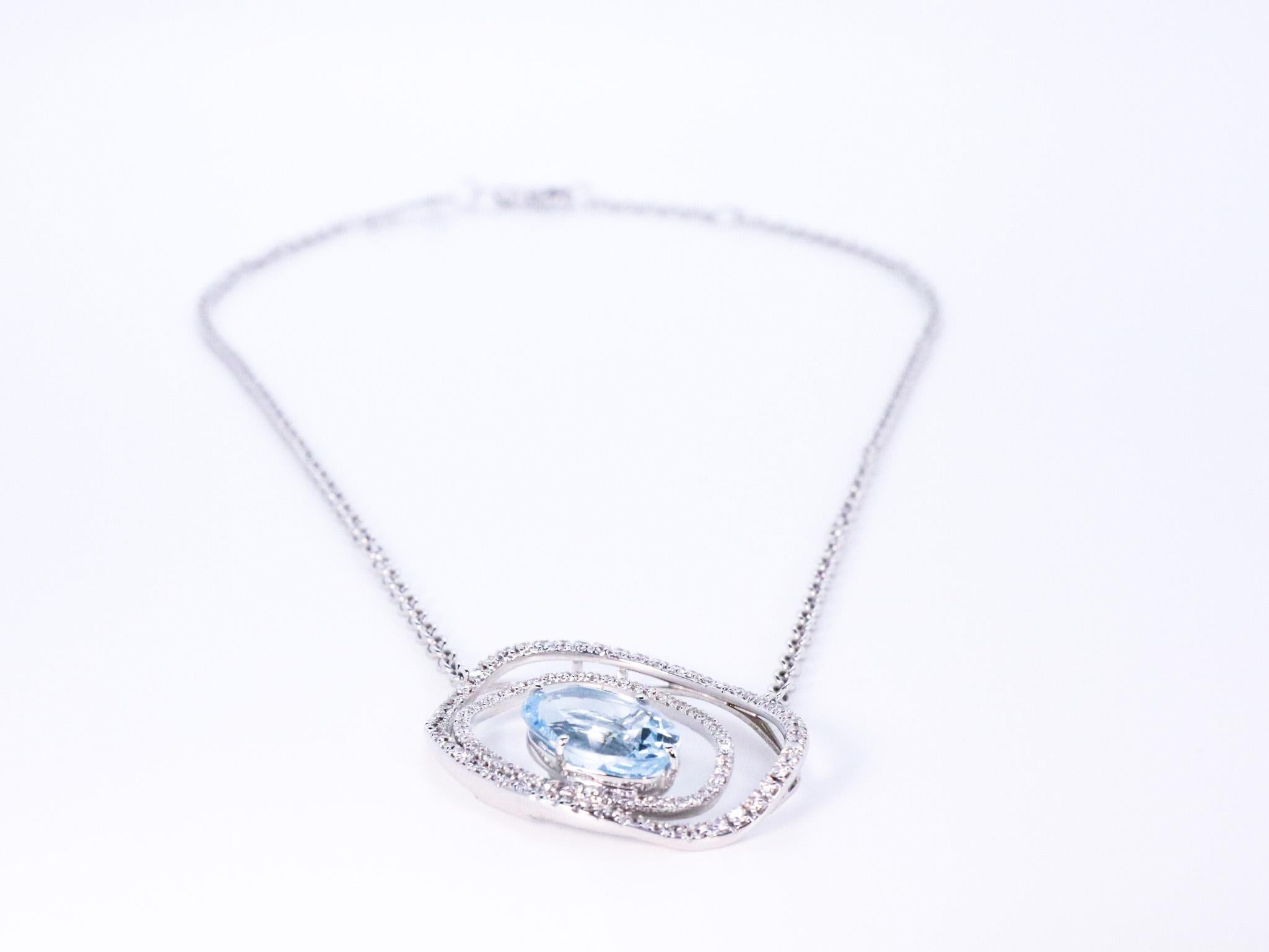 Pendentif asymétrique d'émancipation cosmique en or 18 carats fabriqué en Italie, aigue-marine et diamant en vente 1