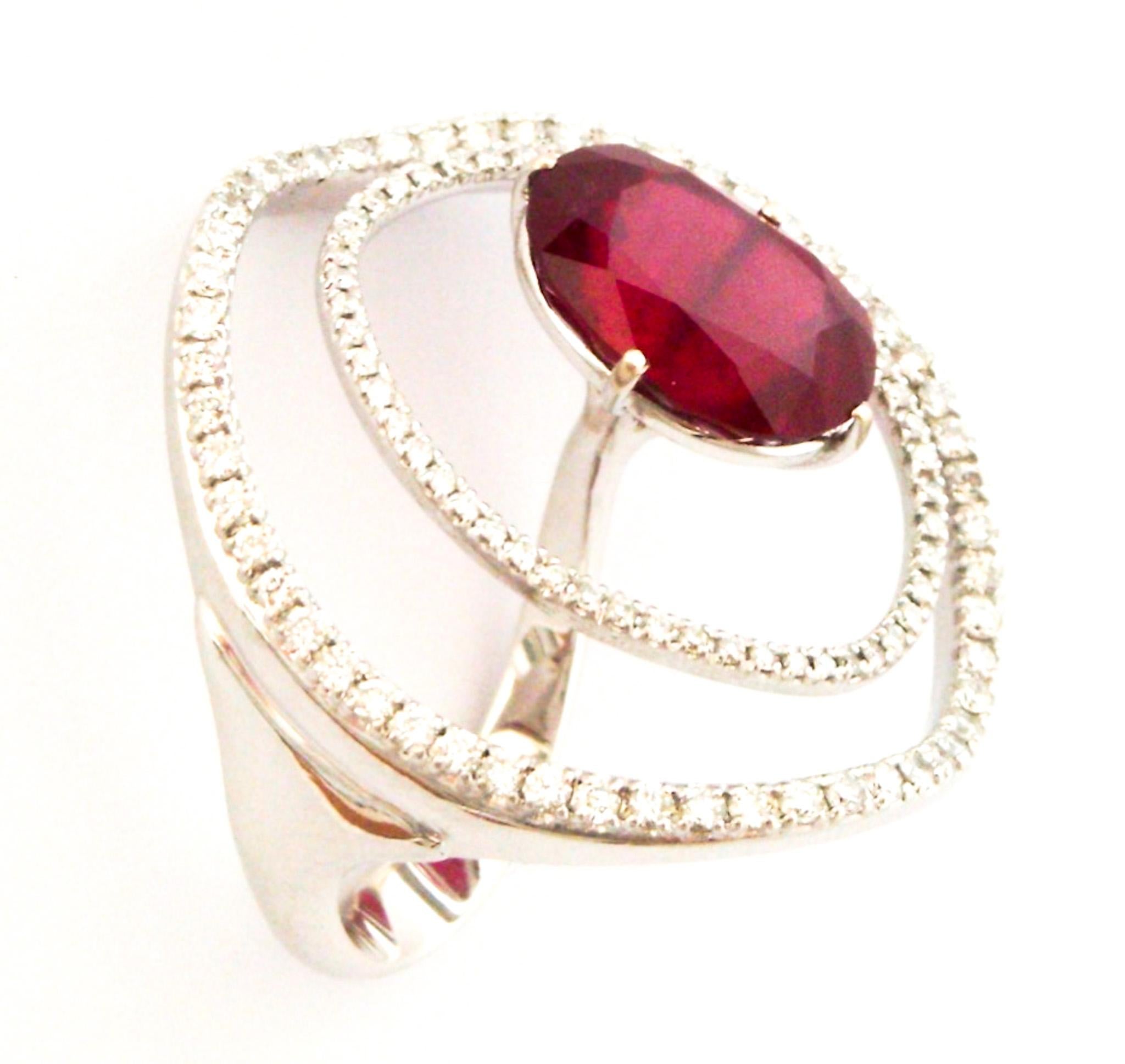 En venta: Anillo de Cóctel Cósmico de Oro de 18 K Fabricado en Italia Diamante Aguamarina de Uso Innovador  12