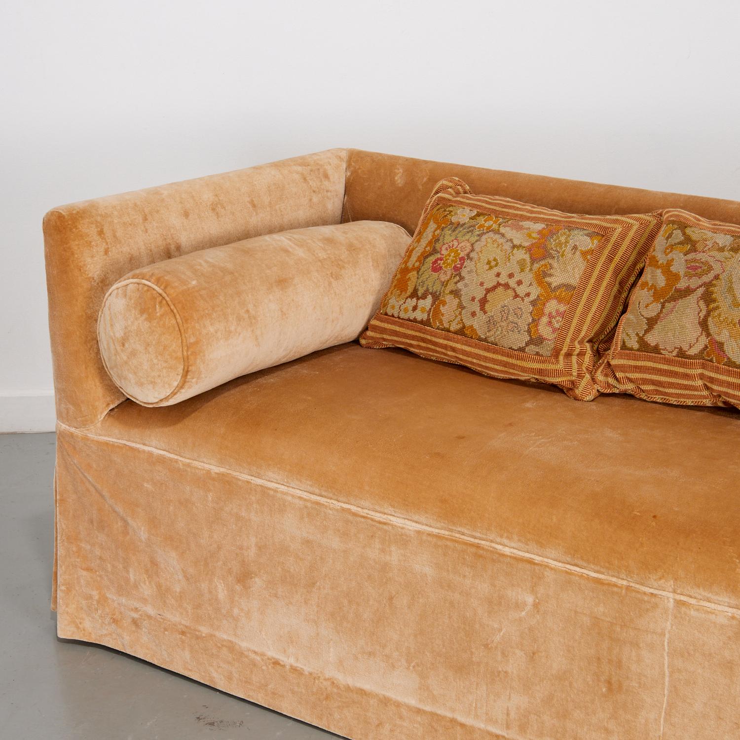 Modern 21th C. Custom Four-Seat Sofa in Brunschwig et Fils Luxury Autun Mohair Velvet