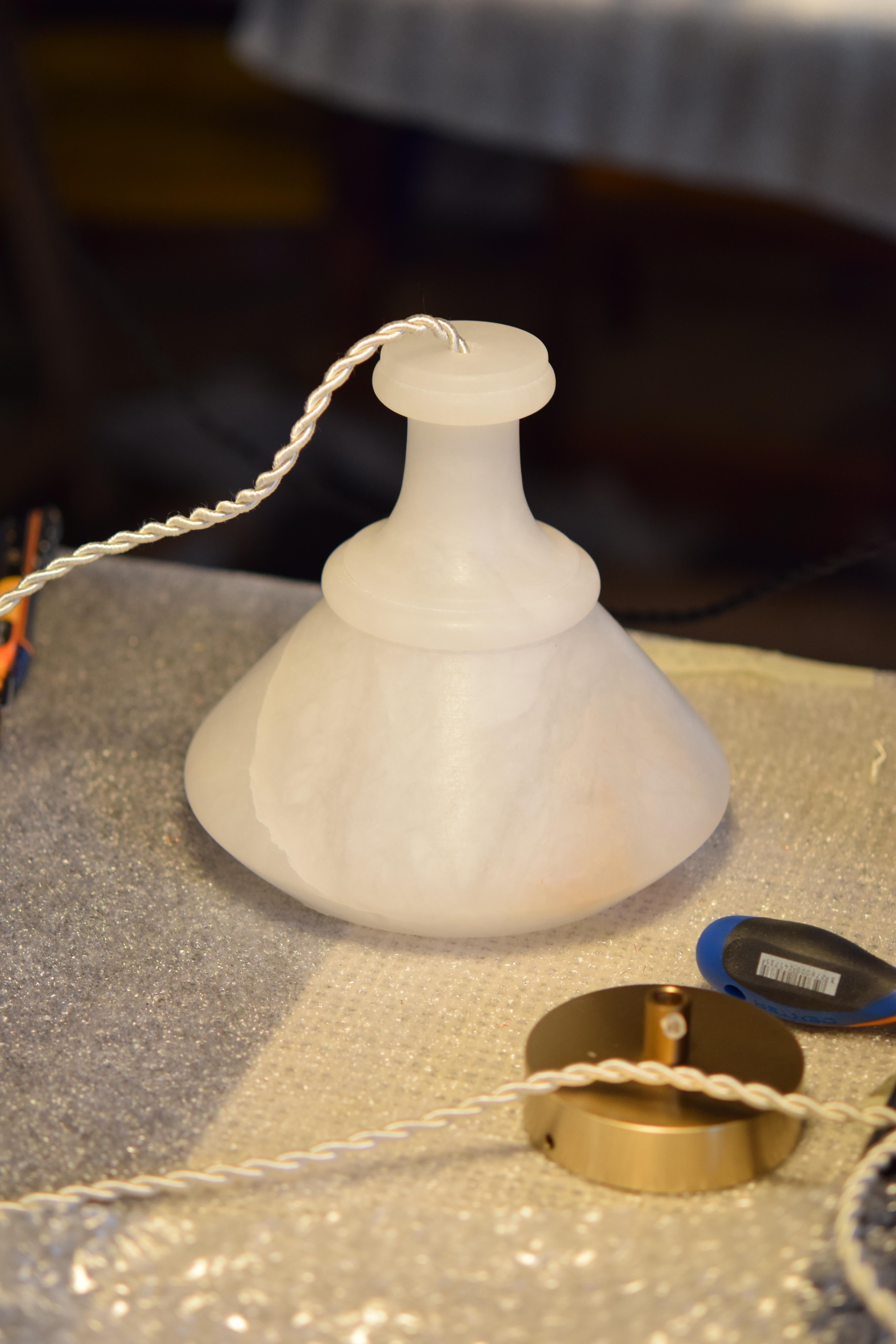 21th C Dollia Pendant Alabaster Lamp by French Designer Marine Breynaert In New Condition For Sale In Paris, FR