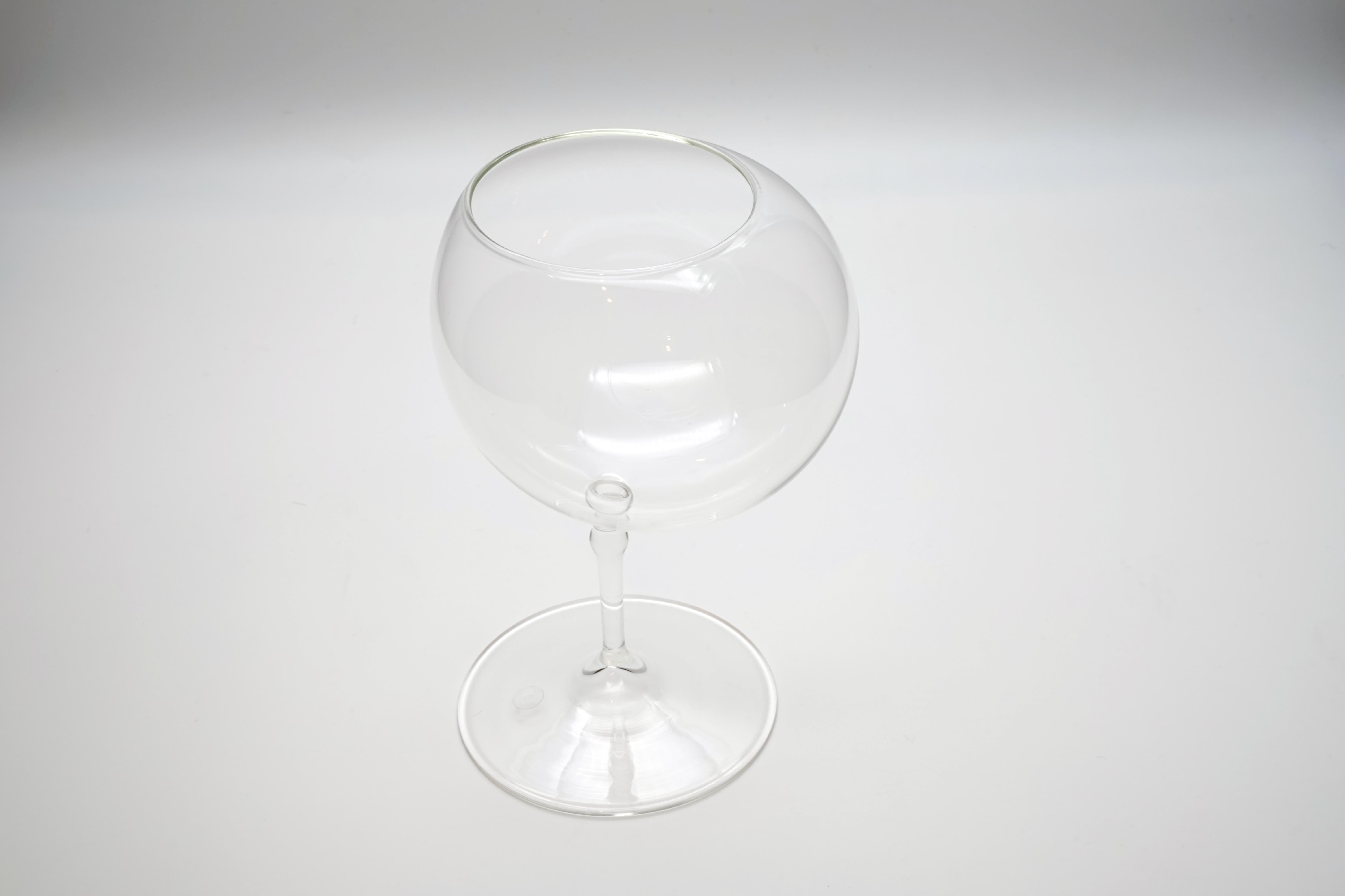 Minimalist 21st Century Asimetric Wine Glass, BUBBLE L set, mouth-blown, Kanz For Sale