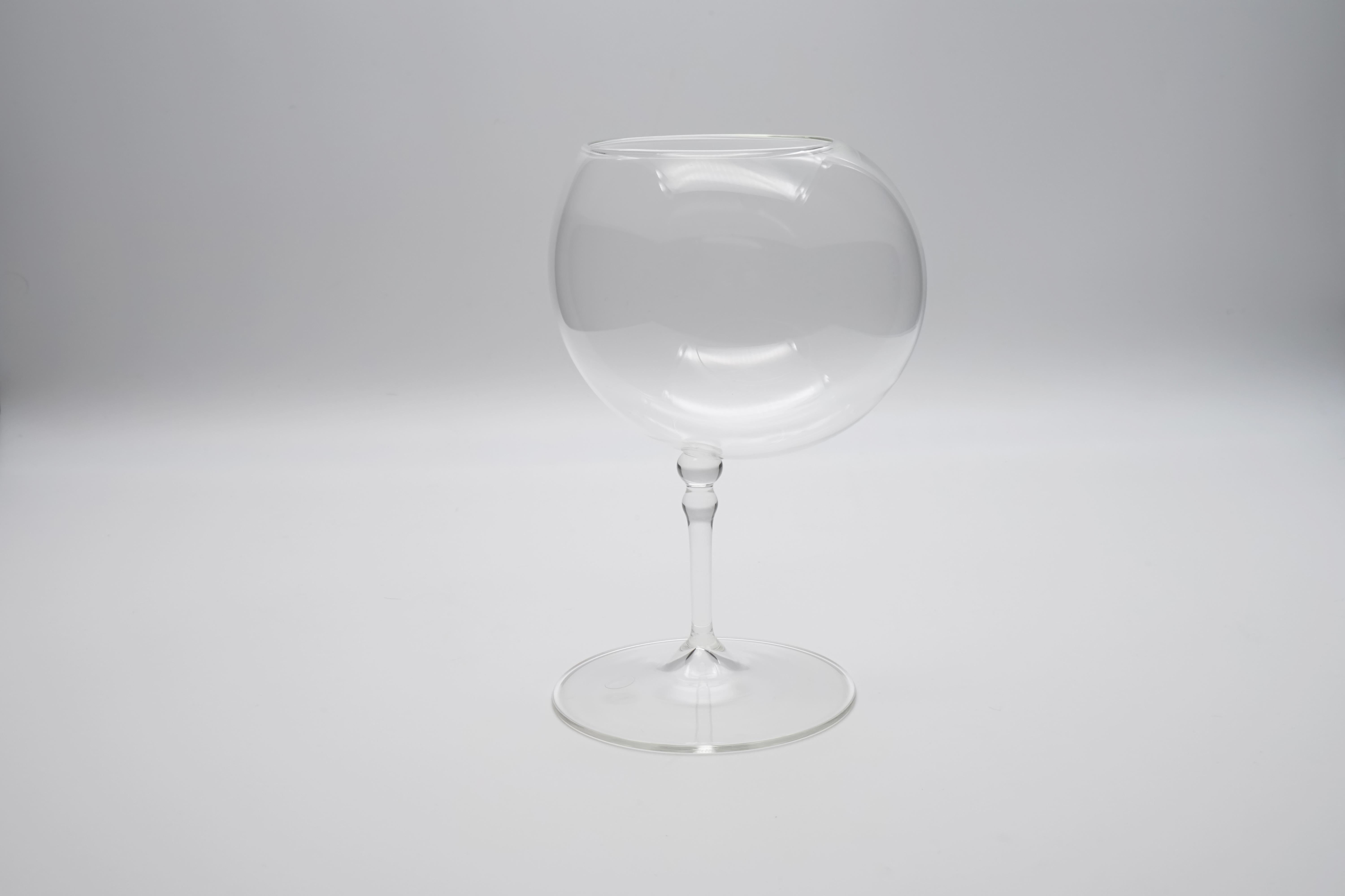 21st Century Asimetric Wine Glass, BUBBLE L set, mouth-blown, Kanz In New Condition For Sale In Venezia, Veneto