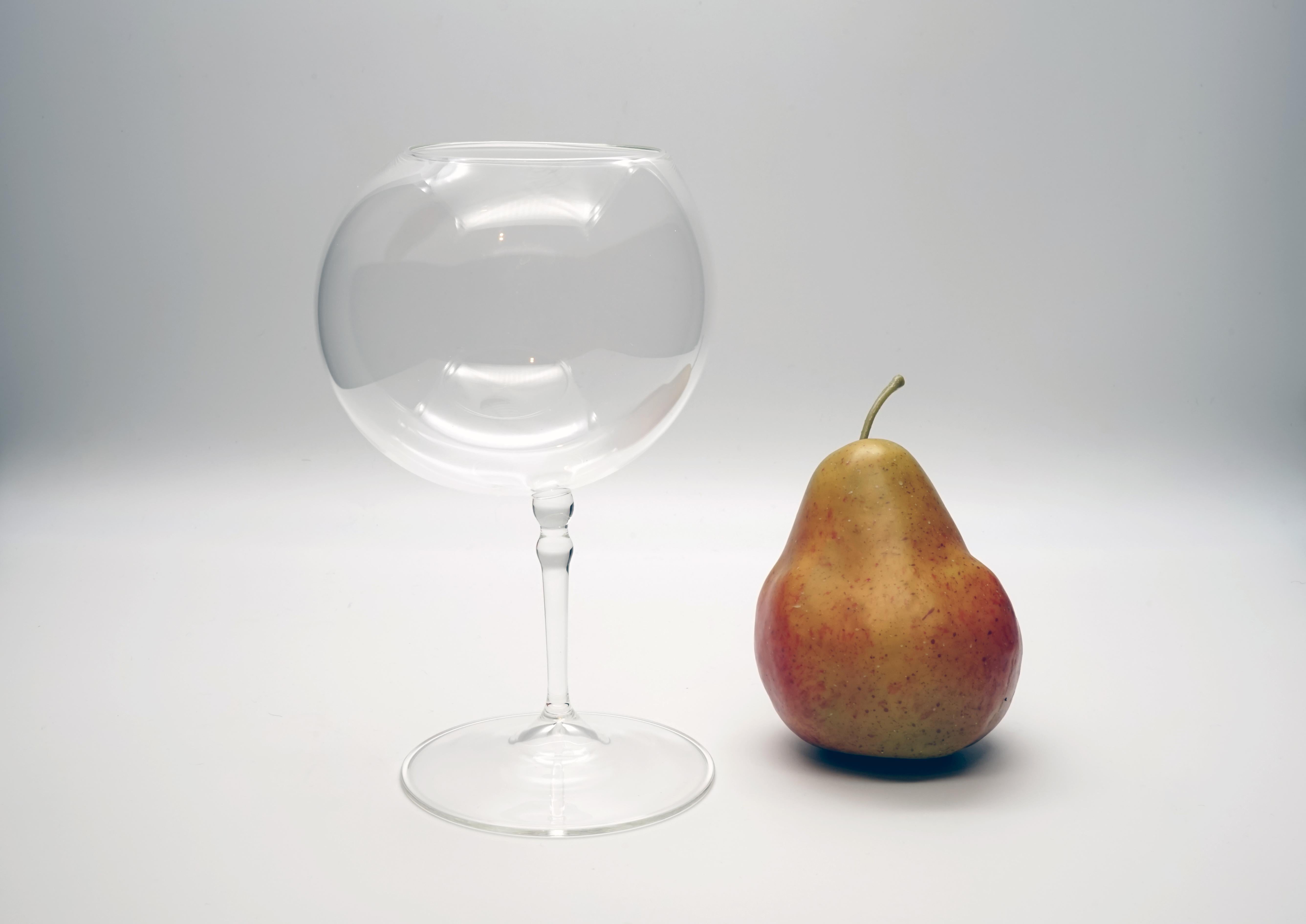 Contemporary 21st Century Asimetric Wine Glass, BUBBLE L set, mouth-blown, Kanz For Sale