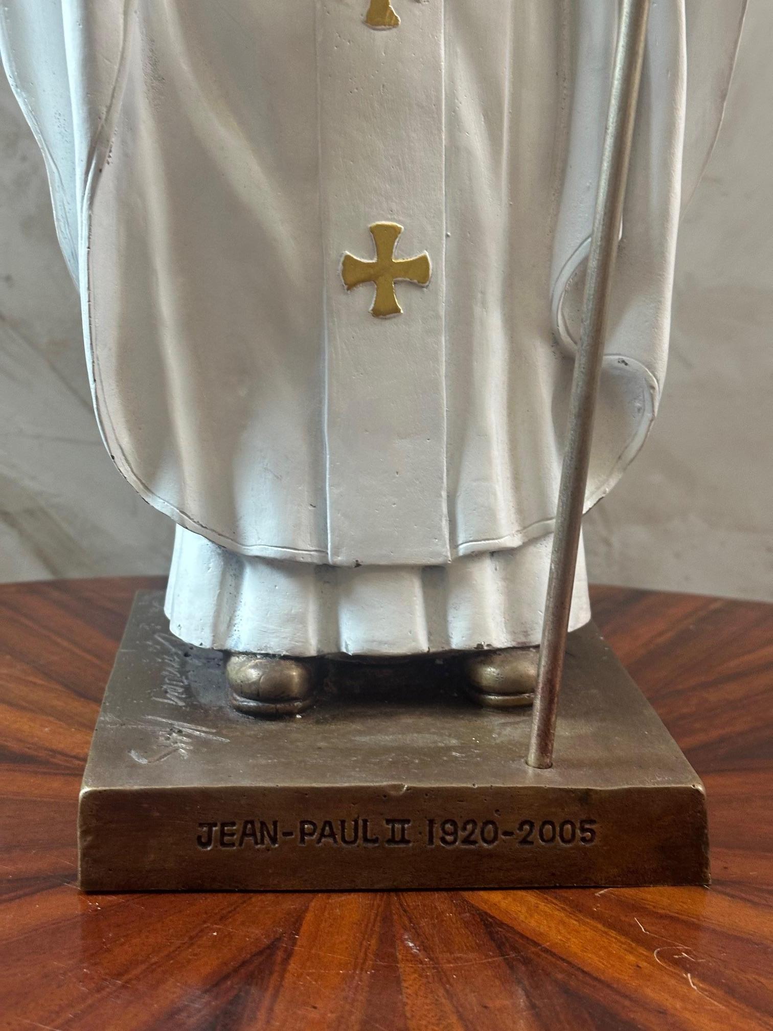 Scultura in bronzo del Papa del 21° secolo firmata da Christian Maas, 2005s in vendita 3