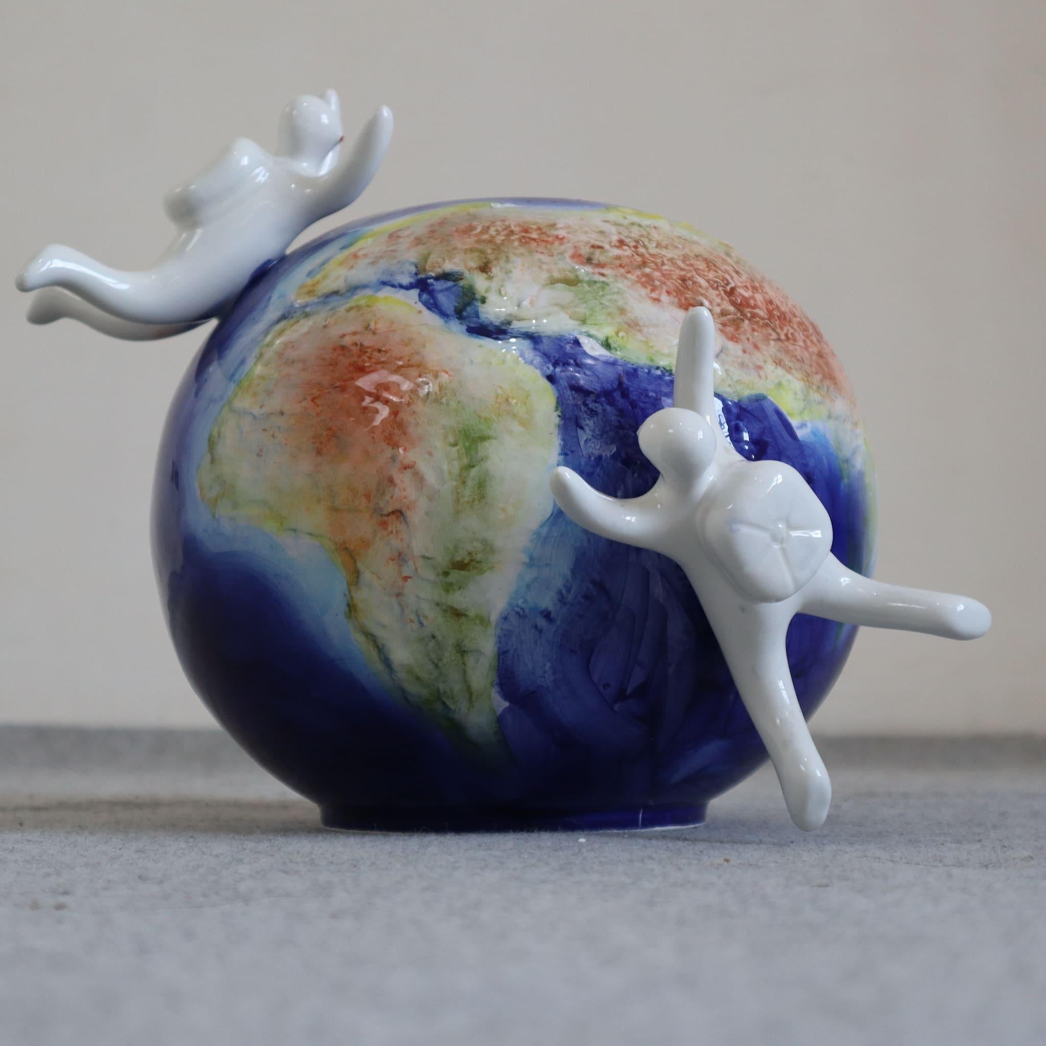 Vase globe en céramique du 21e siècle « Ky, Kome e Perke » par Opificio Etico, Italie en vente 4