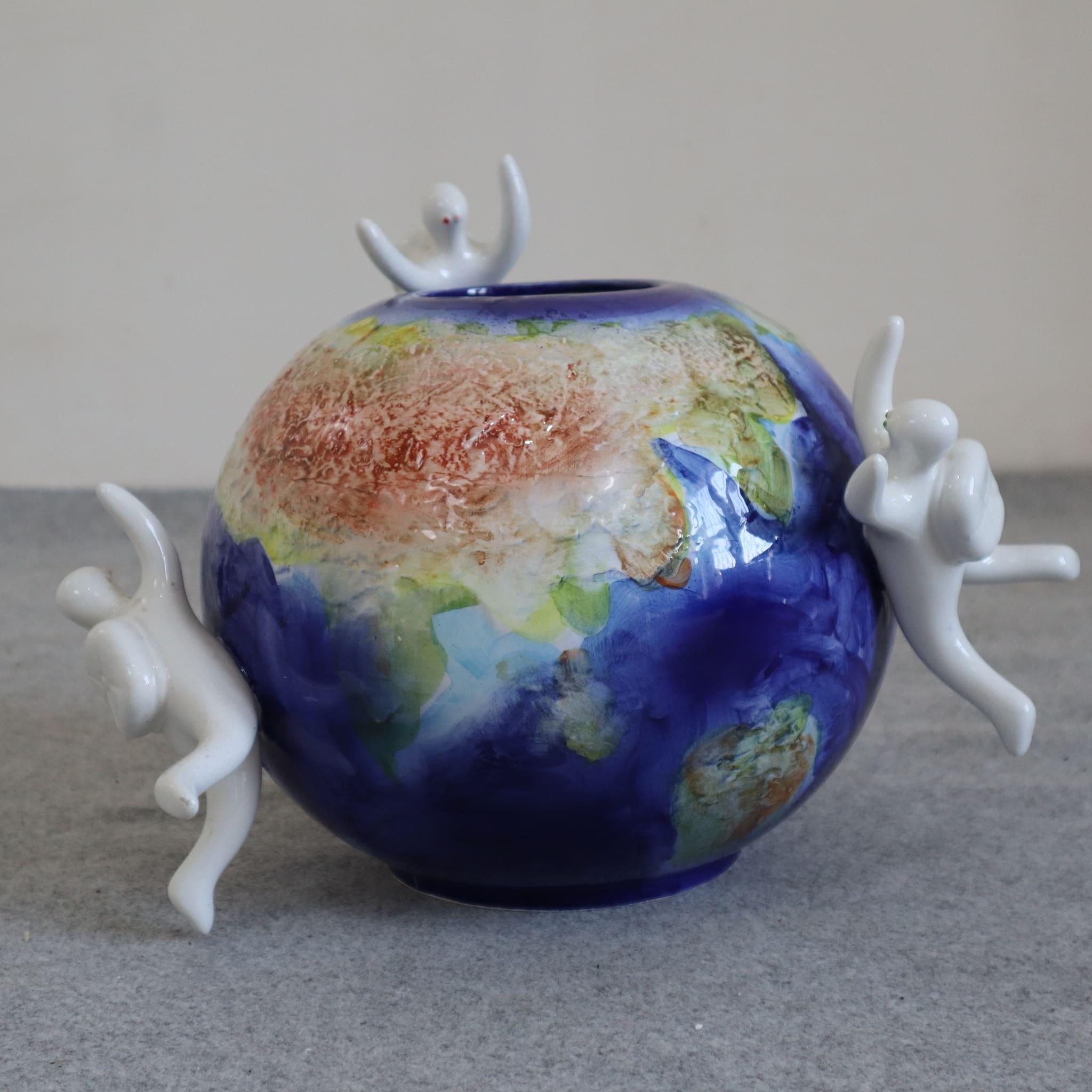 
21th  Vase globe en céramique du siècle 