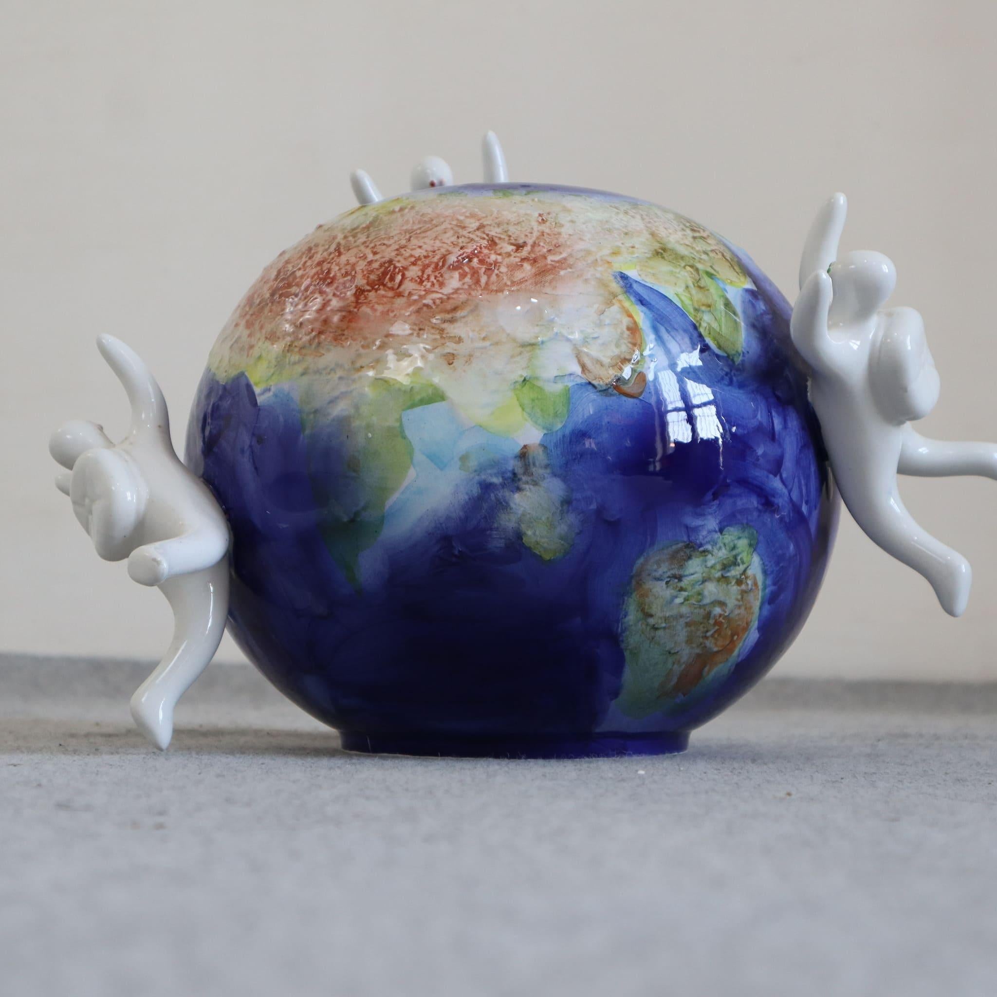 Vase globe en céramique du 21e siècle « Ky, Kome e Perke » par Opificio Etico, Italie Bon état - En vente à Nicolosi, IT