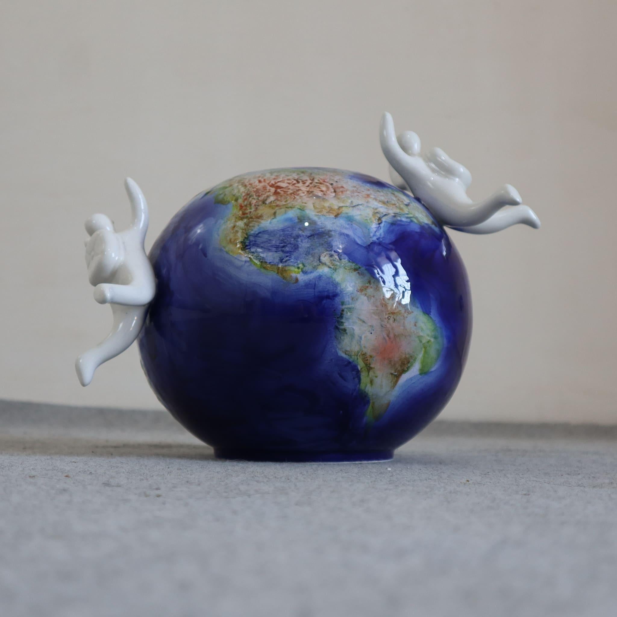 Vase globe en céramique du 21e siècle « Ky, Kome e Perke » par Opificio Etico, Italie en vente 1