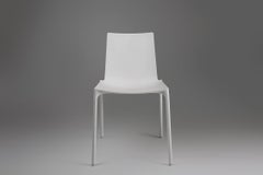 eleganter weißer Designstuhl des 21. Jahrhunderts, Belgien