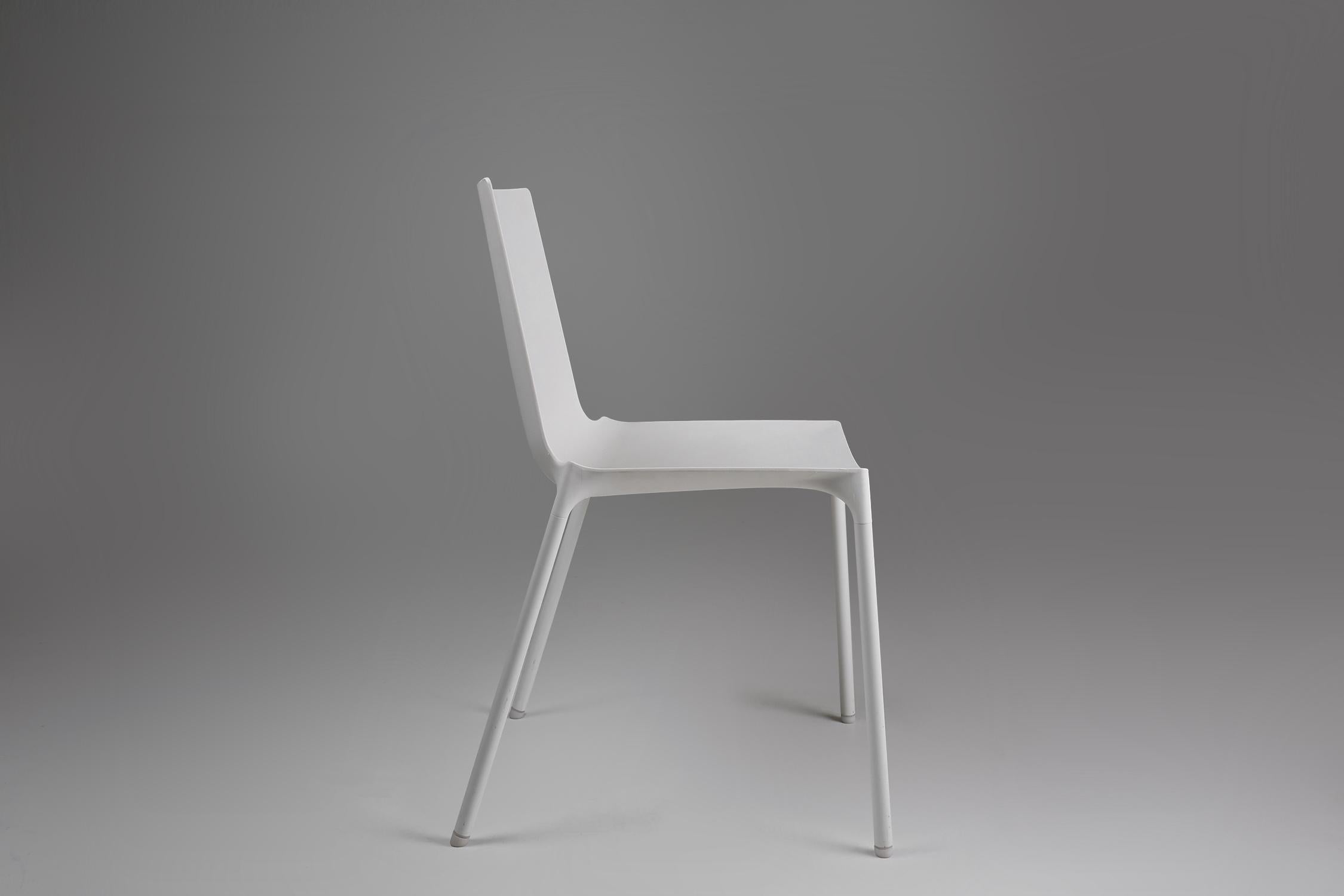 Sedia elegante di design bianca del 21° secolo, Belgio In condizioni buone in vendita a Meulebeke, BE