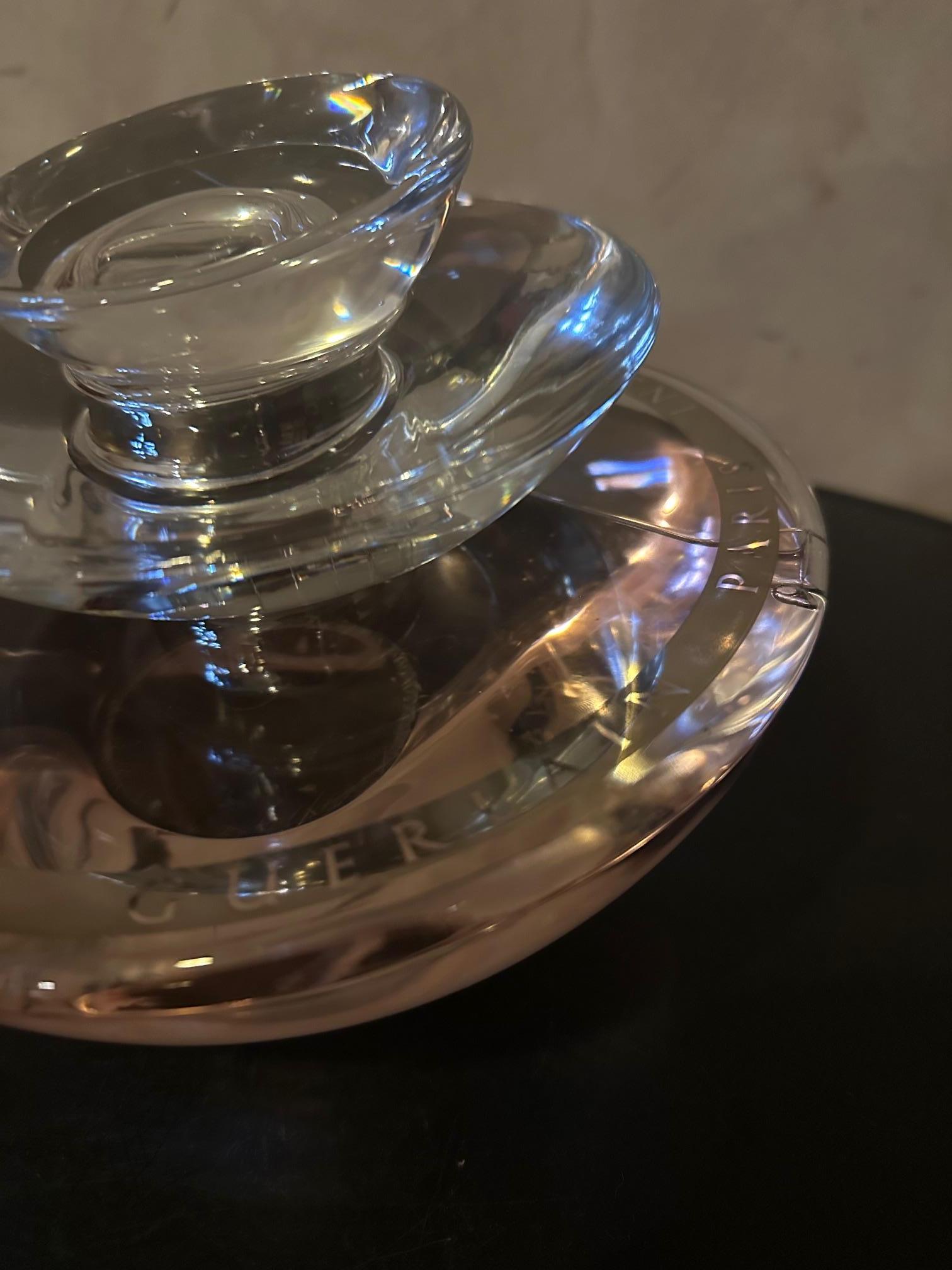Grande bouteille de parfum française du 21e siècle par Guerlain en vente 2