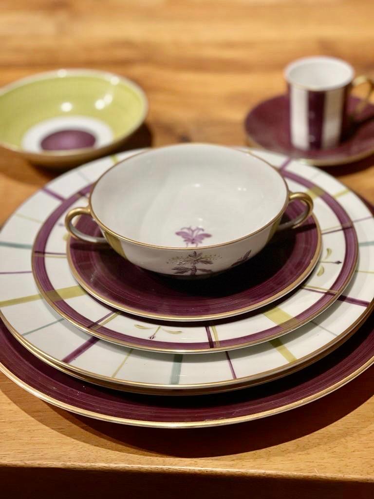 Porcelain 21th Century French Limoges Marie Daage Hand Painted Dinner Service Tableware For Sale