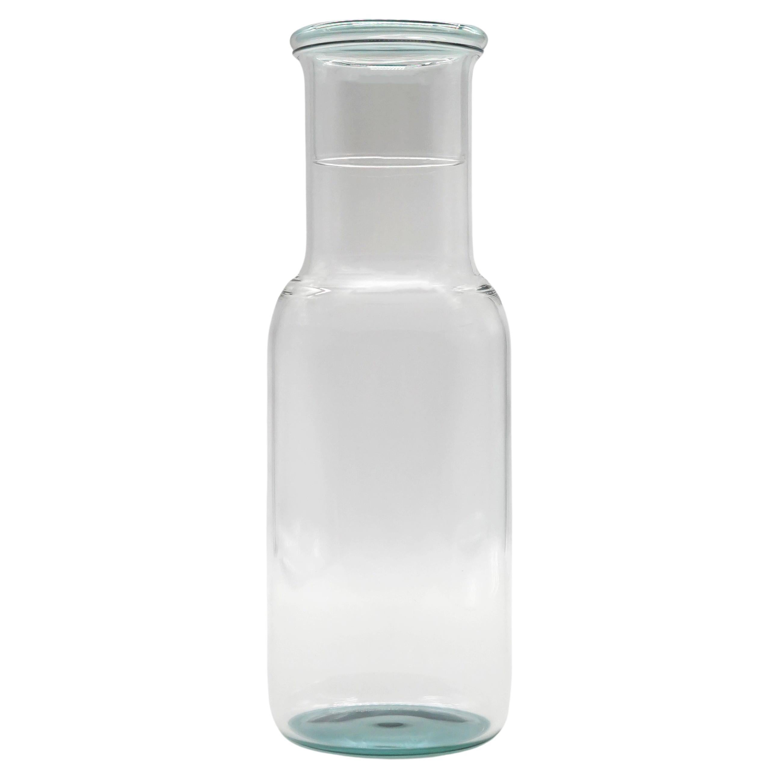 Glasflasche/Iriide des 21. Jahrhunderts, grüne Farbe, Kanz Architetti