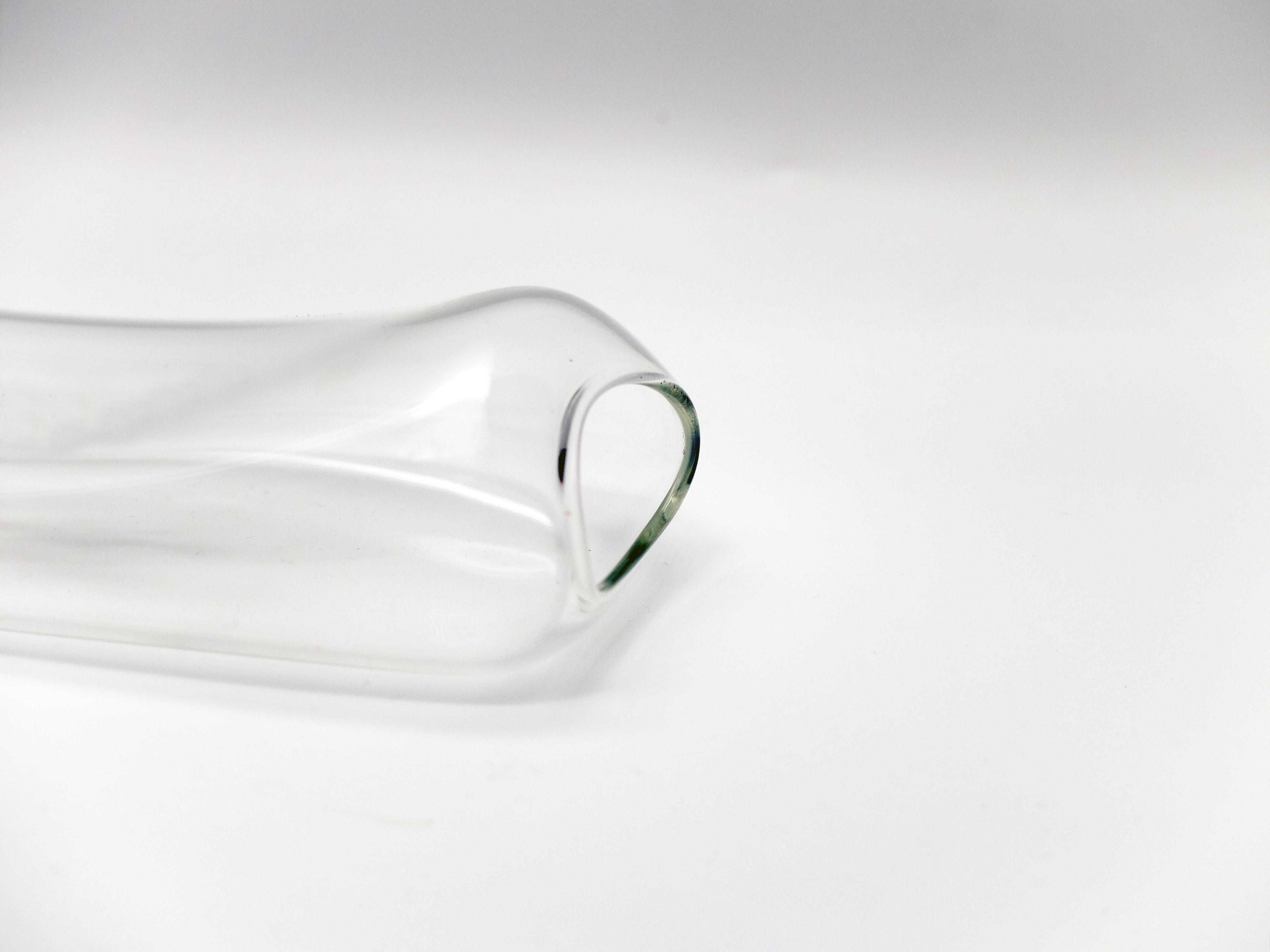 Verre Diffuseur d'encens en verre du 21e siècle, SMOKE, fabriqué à la main et soufflé par Mouth en vente