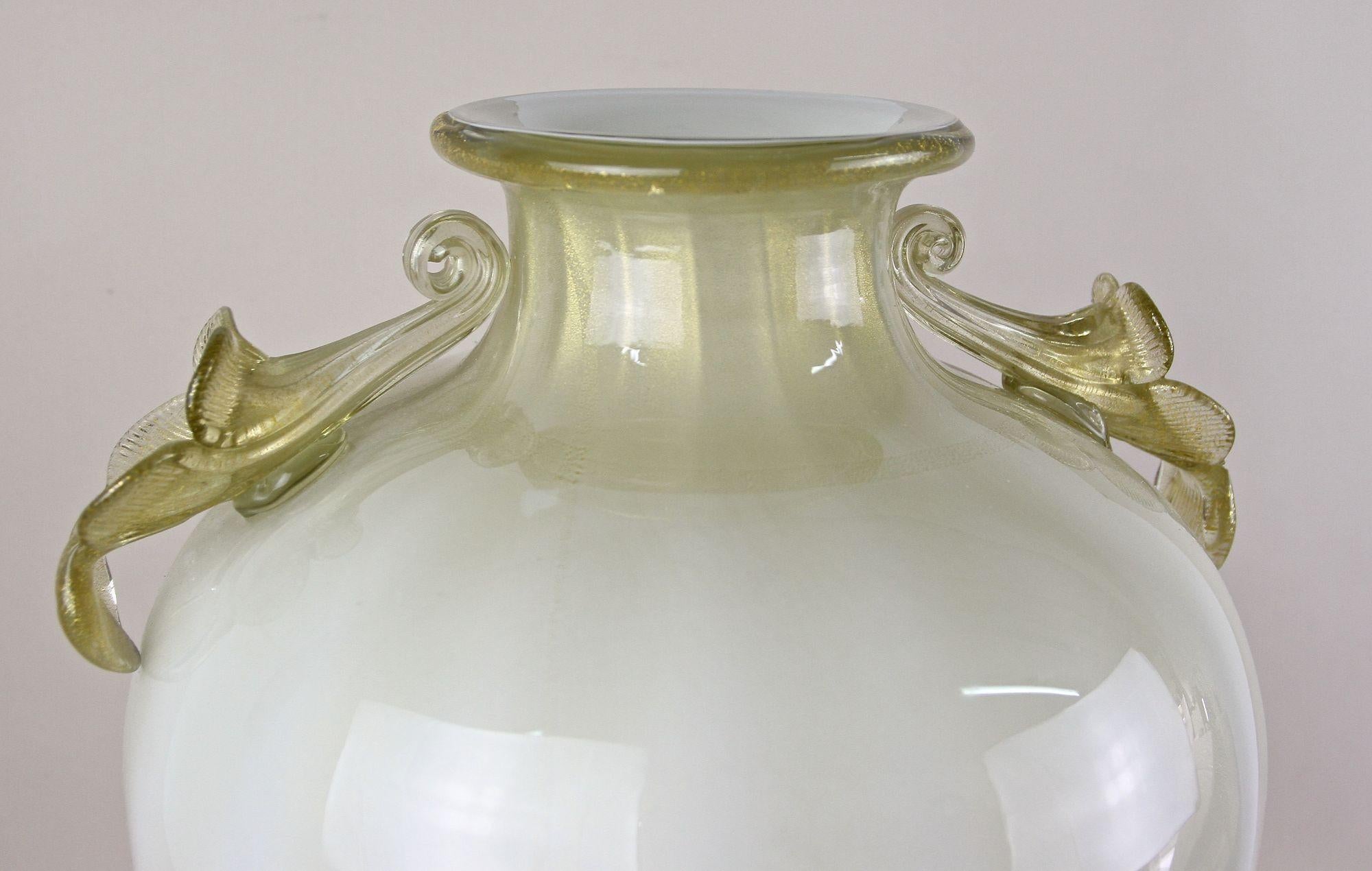 Goldene/beige Murano Amphora-Vase des 21. Jahrhunderts von GABBIANI Venezia, Italien im Angebot 7