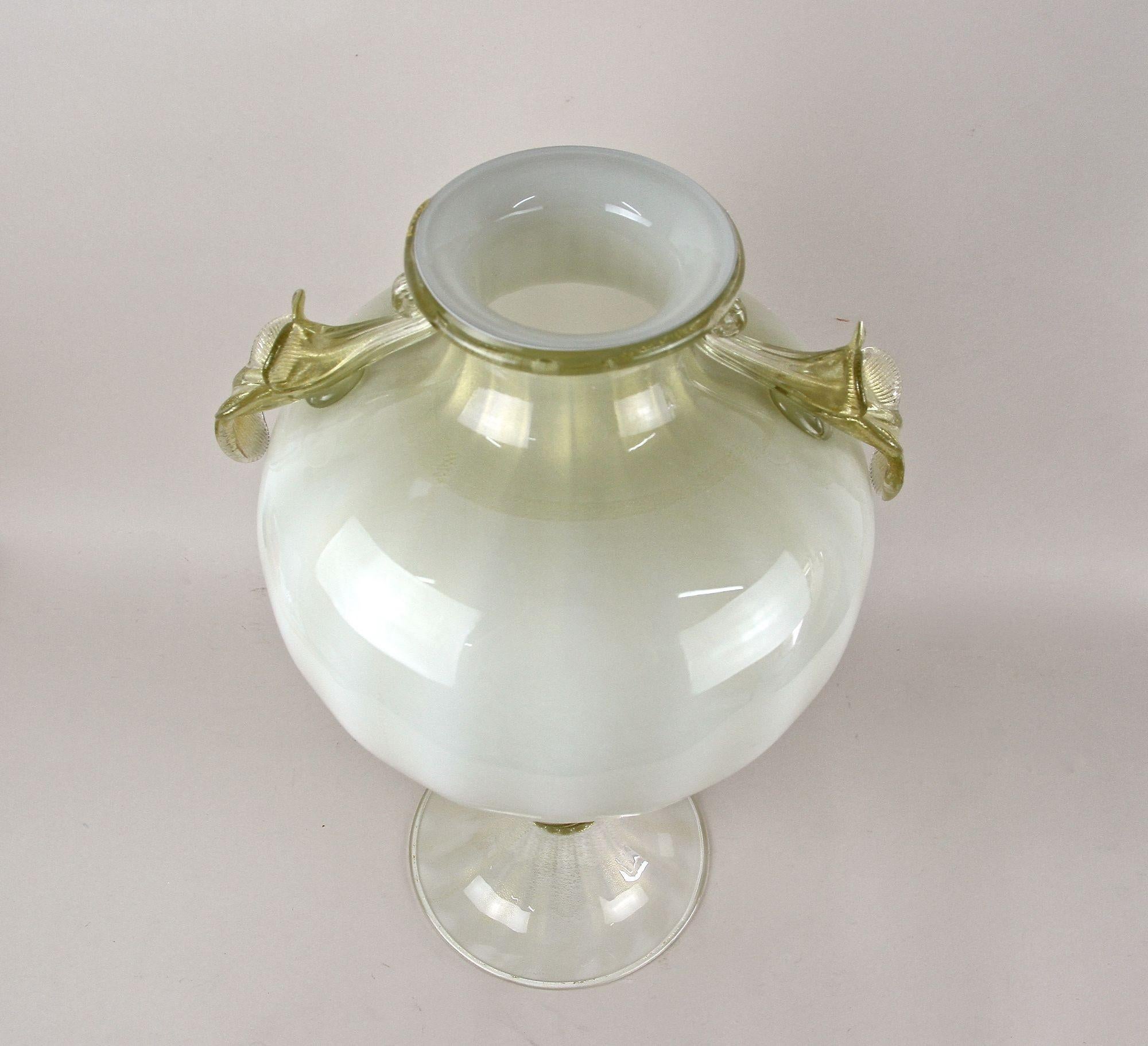 Goldene/beige Murano Amphora-Vase des 21. Jahrhunderts von GABBIANI Venezia, Italien im Angebot 8