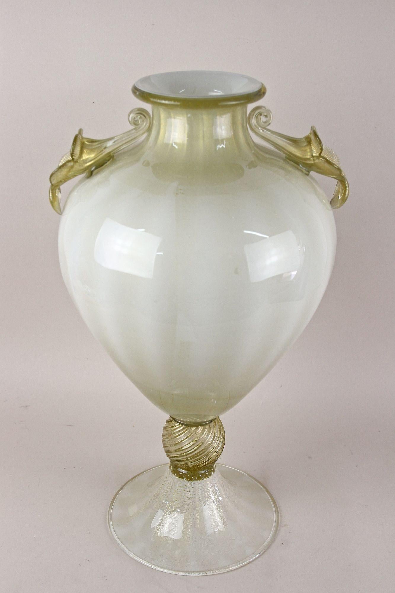 Goldene/beige Murano Amphora-Vase des 21. Jahrhunderts von GABBIANI Venezia, Italien im Angebot 2