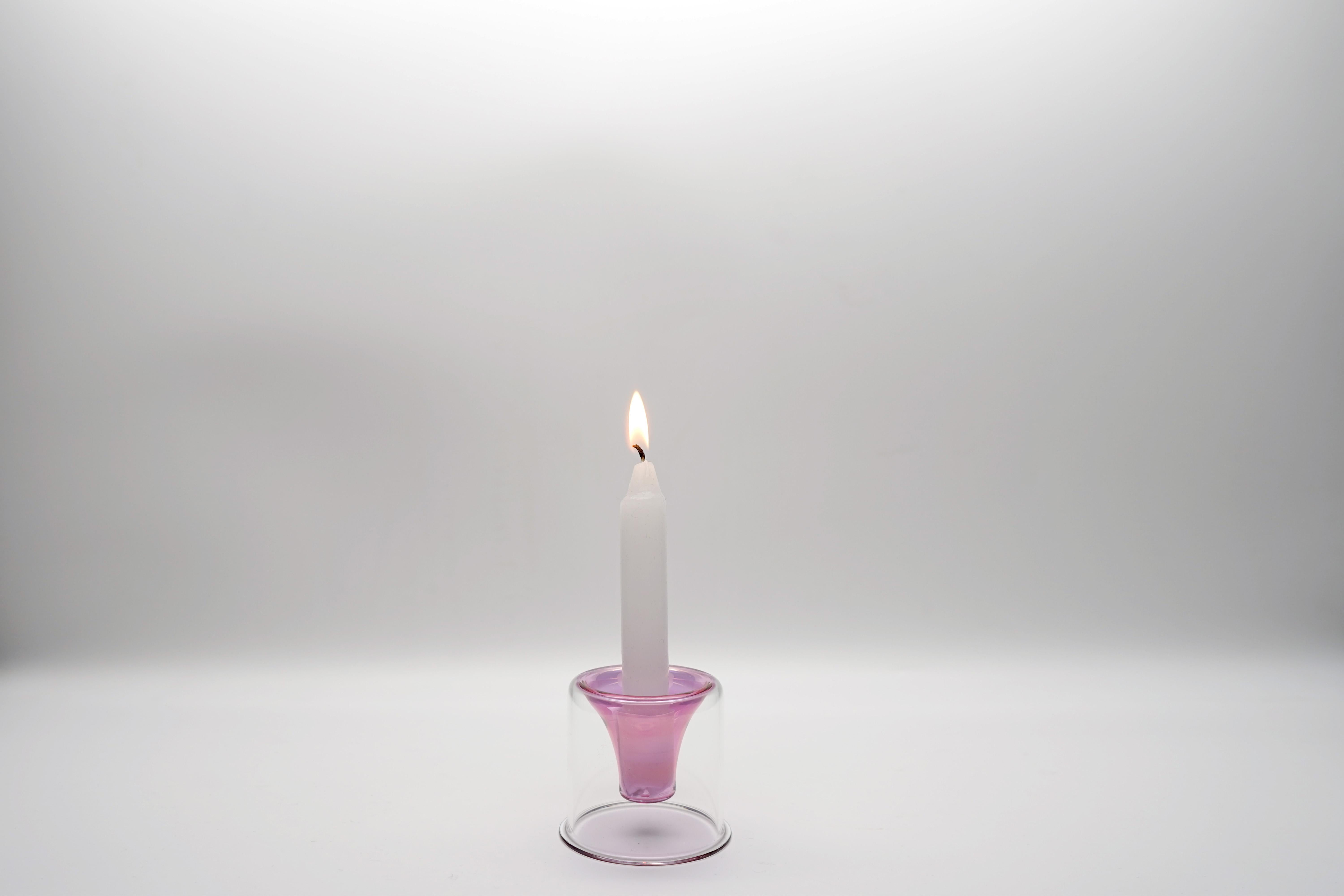 Kerzenständer aus handgefertigtem Glas des 21. Jahrhunderts, rosa Farbe, Kanz Architetti (Handgefertigt) im Angebot