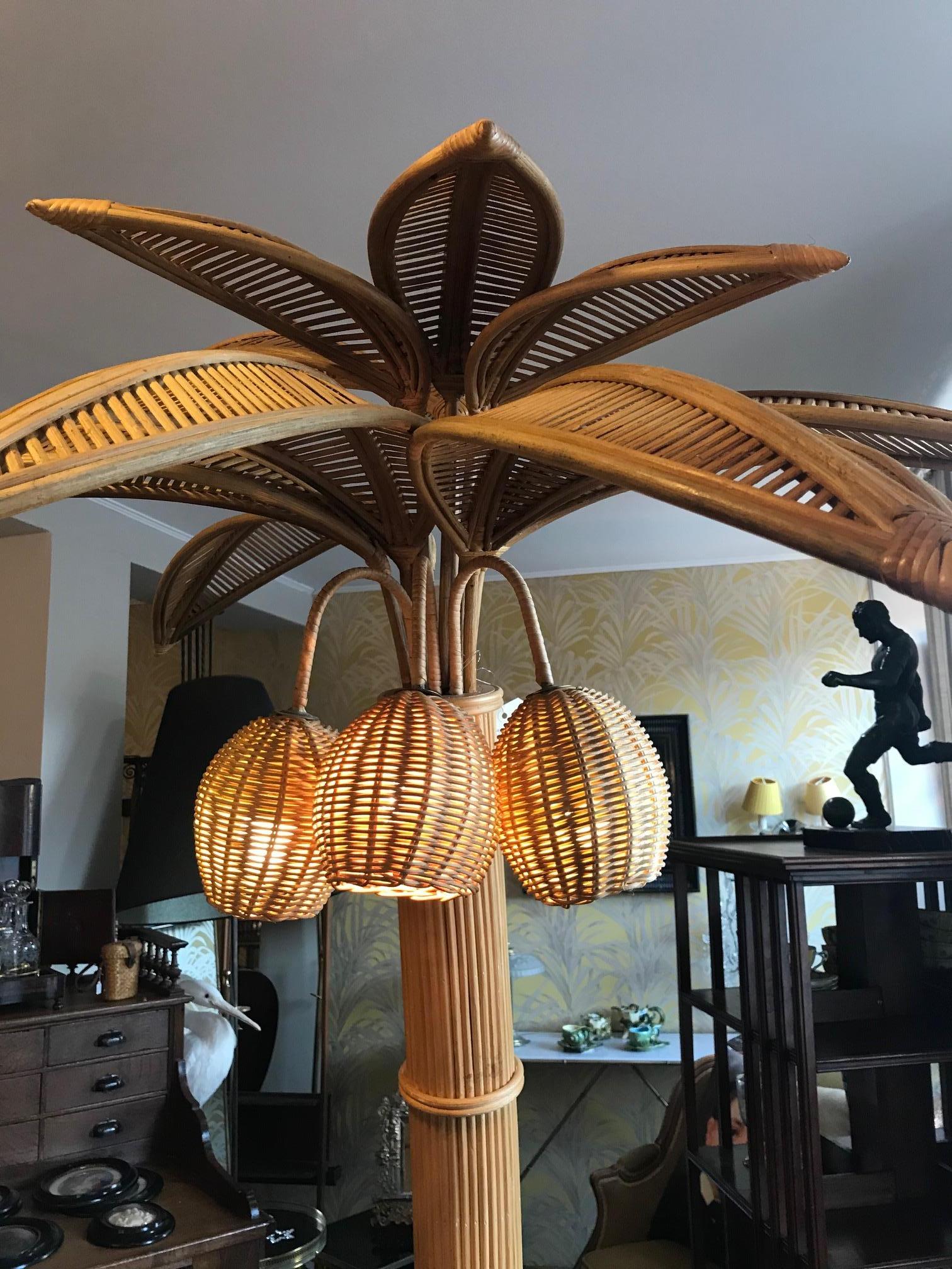 21th Century Handmade Palm Bamboo Floor Lamp In Good Condition In LEGNY, FR