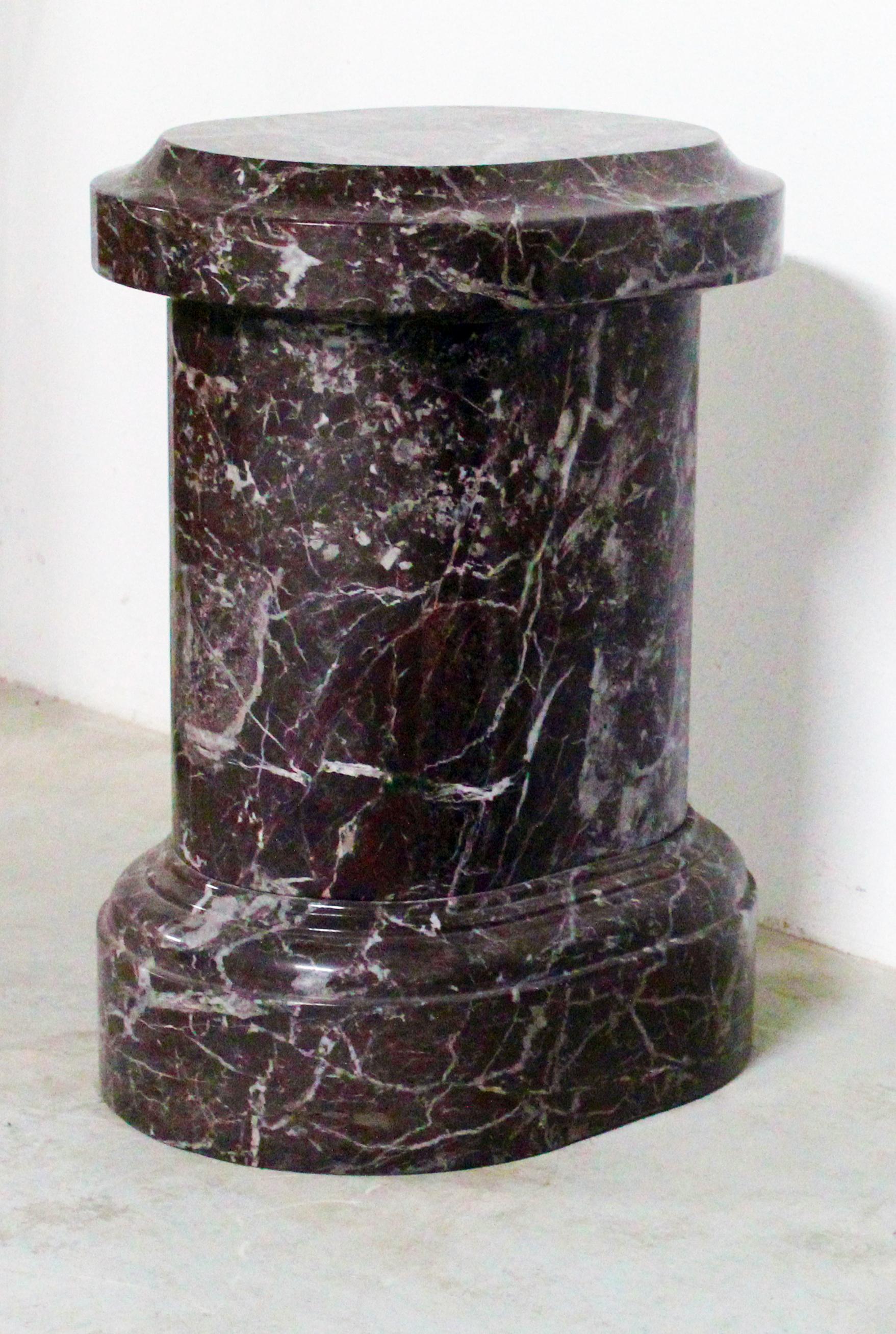 Contemporary 21st Century Italian Marble Red and Violet Pair of Sculpture Pedestals Classical For Sale