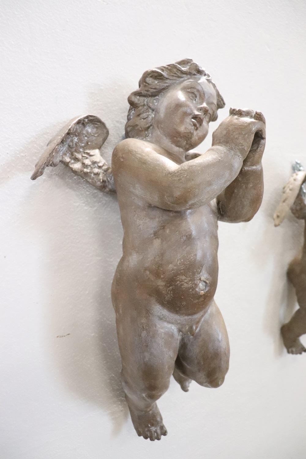 Sculpté Paire de chérubins italiens du 21e siècle en vente