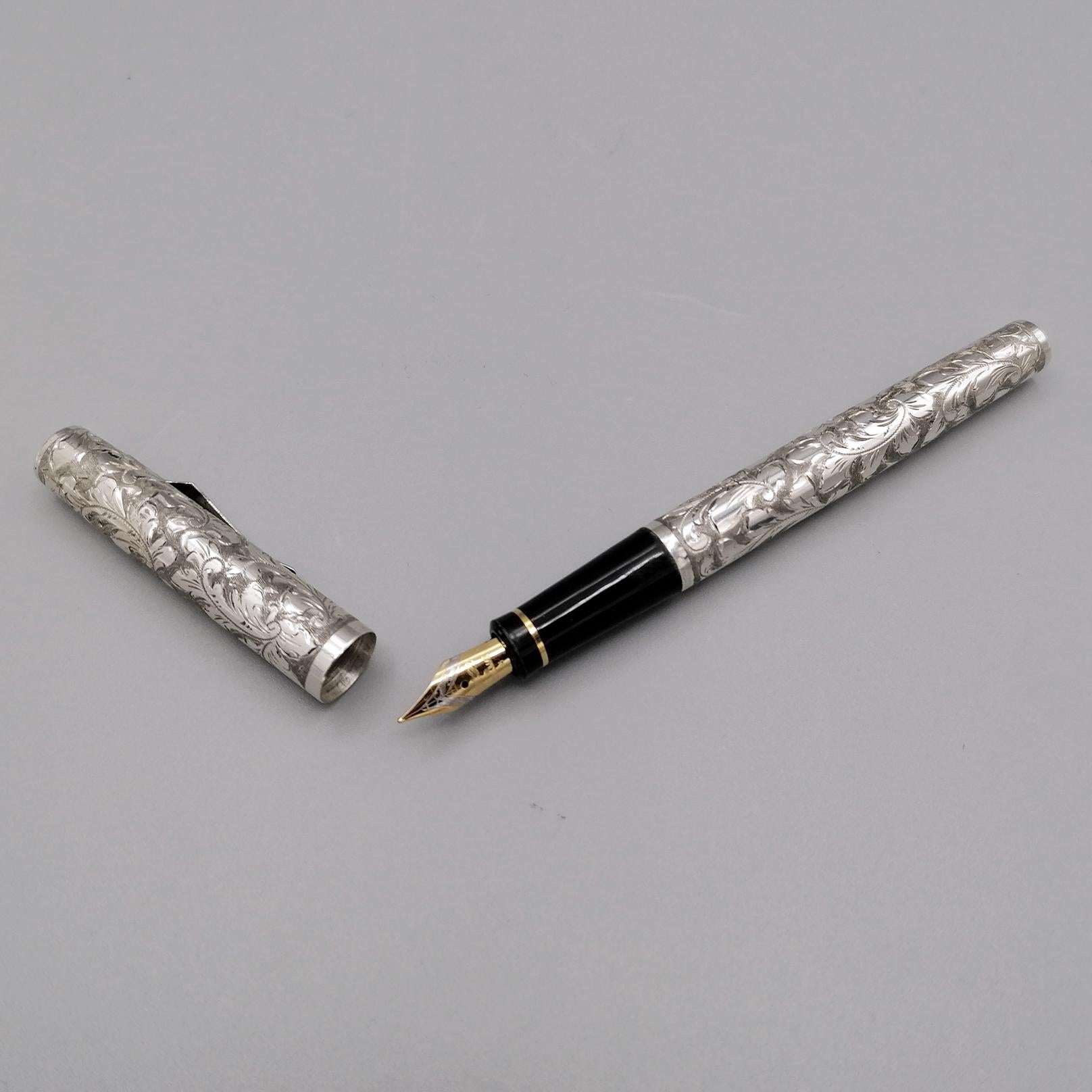 Fait main stylo plume italien en argent sterling du 21e siècle en vente