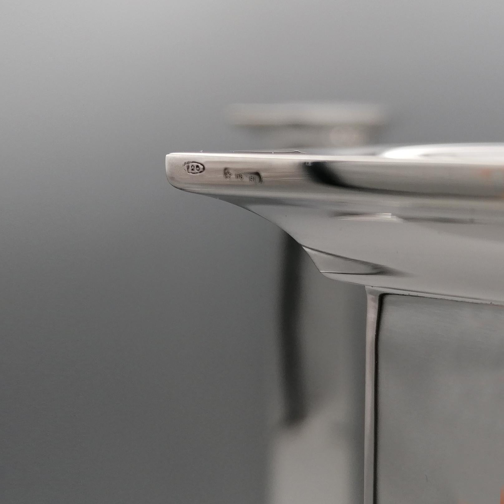 Siglo XXI Pareja de candelabros cuadrados modernos italianos de plata de ley en venta 2