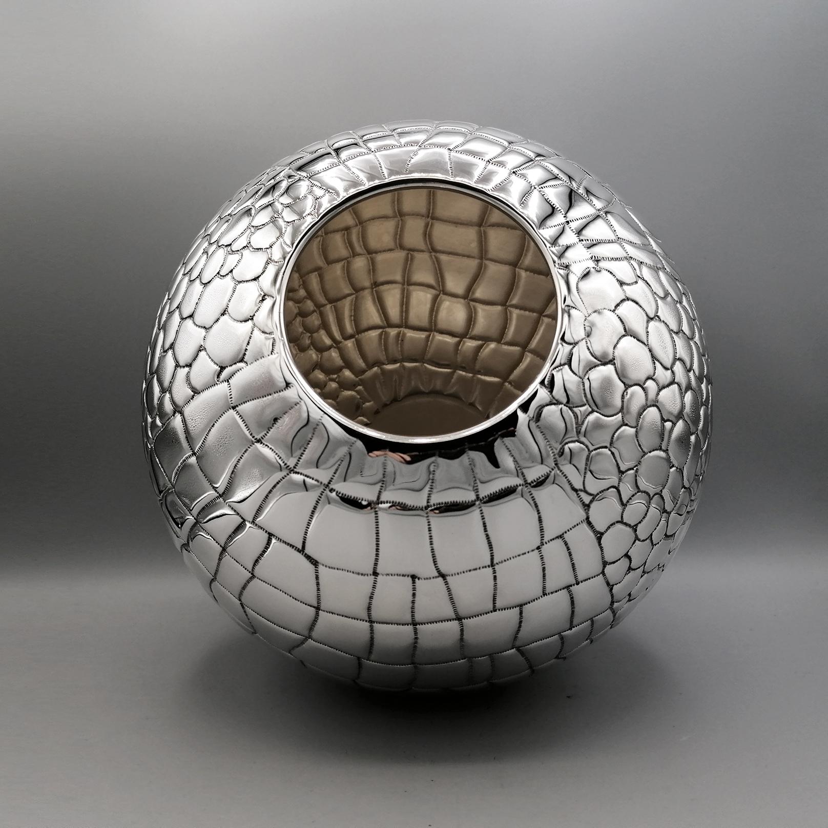 21th Century Italian Sterling Silver Vase For Sale 5
