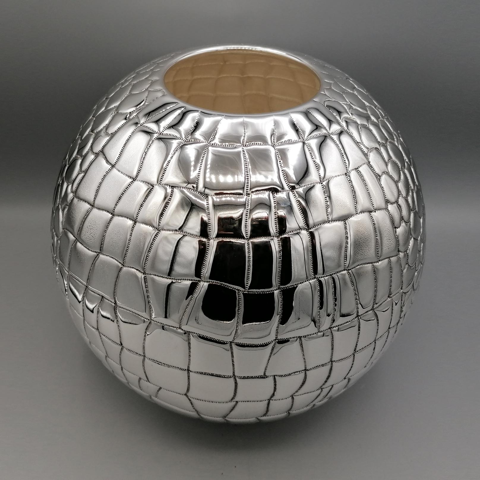 Hand-Crafted 21th Century Italian Sterling Silver Vase For Sale