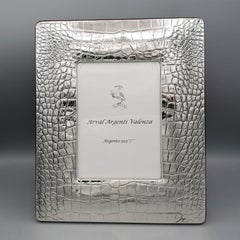 Cornice in argento del XXI secolo di Iyalian