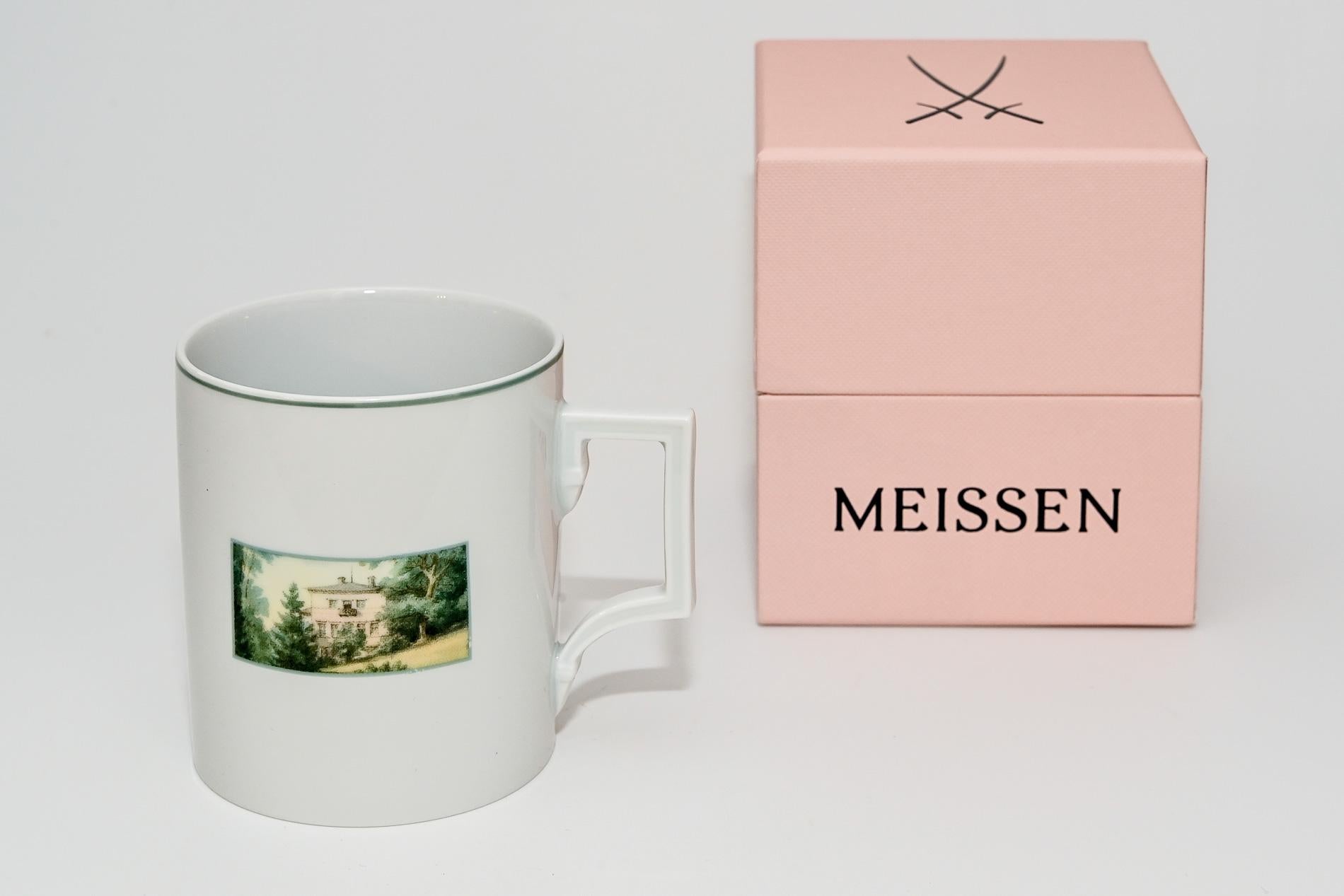 German 21th Century Meissen Porcelain Mug Bayreuth Richard Wagner Fantaisie For Sale