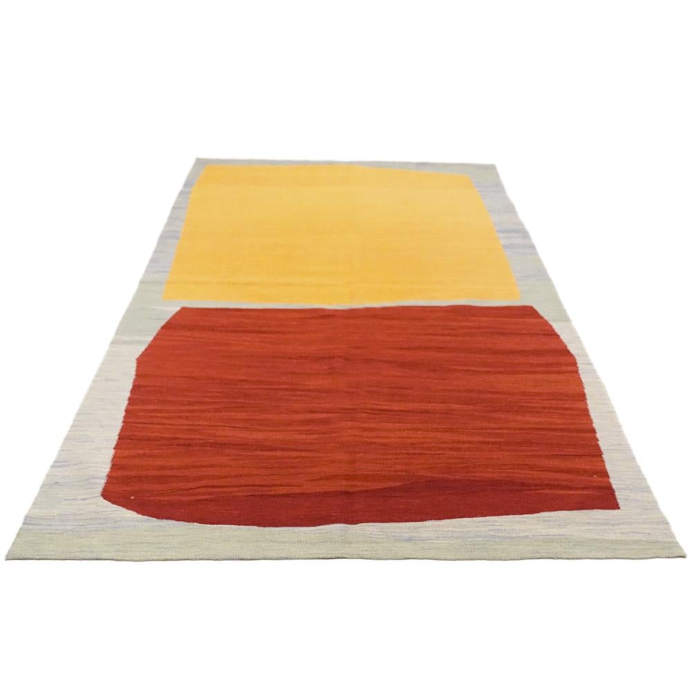 21st century modern abstract handwoven Anatolian Kilim Carpet

Wonderfully graphic and suitable for many modern furnishing styles. This fantastic abstract Kilim will definitely transform the image of your interior, no matter if Classic or