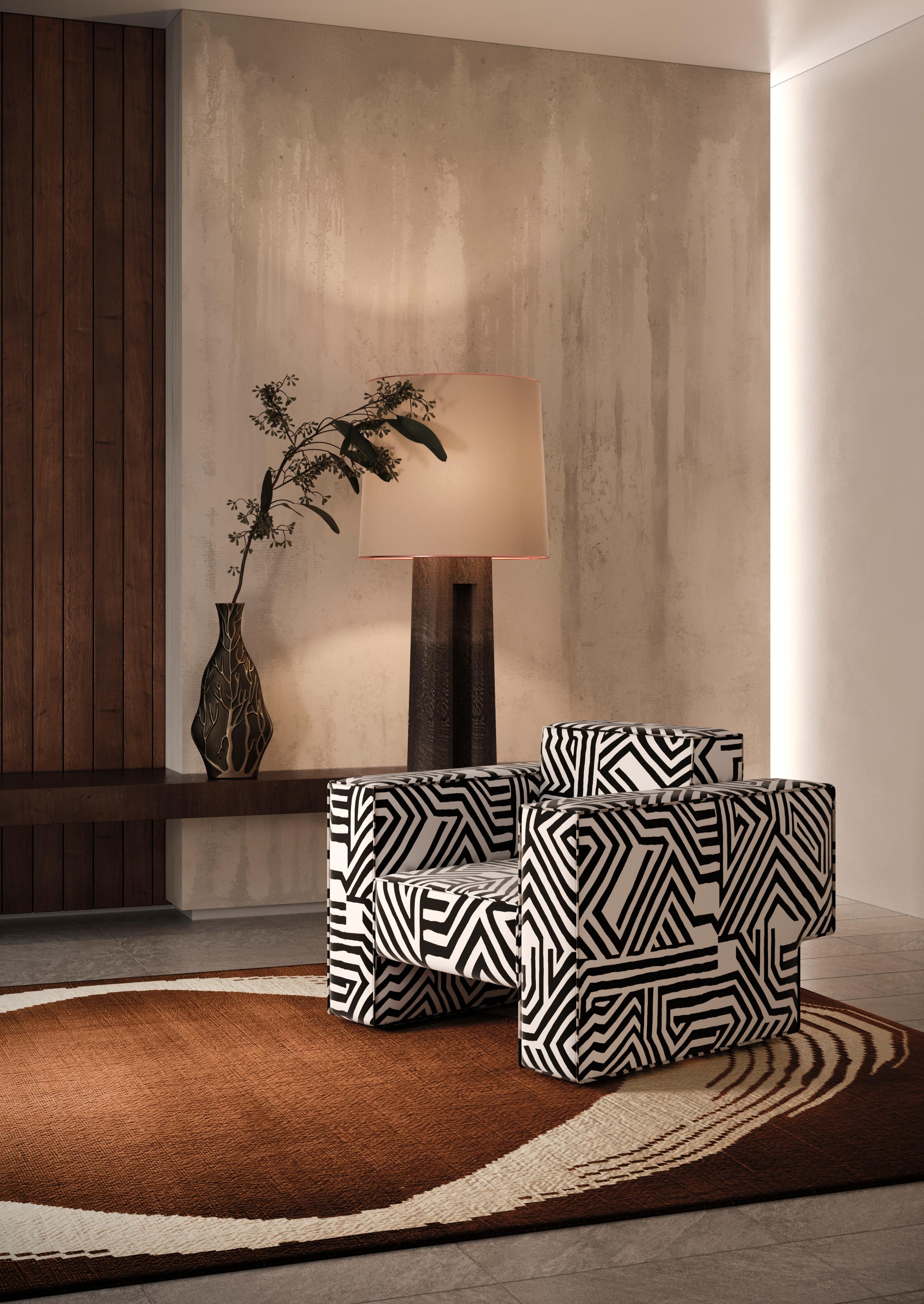 Moderner Sessel des 21. Jahrhunderts, minimalistisch gepolstert, schwarz-weiß gestreiftes Muster (Portugiesisch) im Angebot