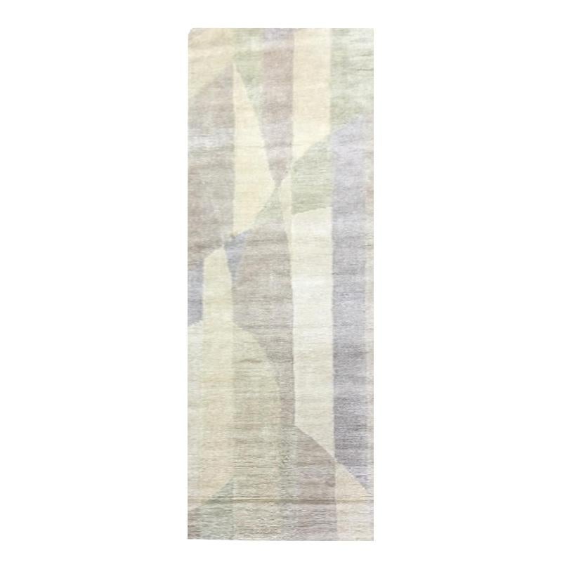 Rugs made to measure for you, made by hand in our craft workshop in India.
- The design of the rug is made of silk on a wool background. The combination of textures is perfect.
- It will bring design and modernity to the decoration.
- The process of