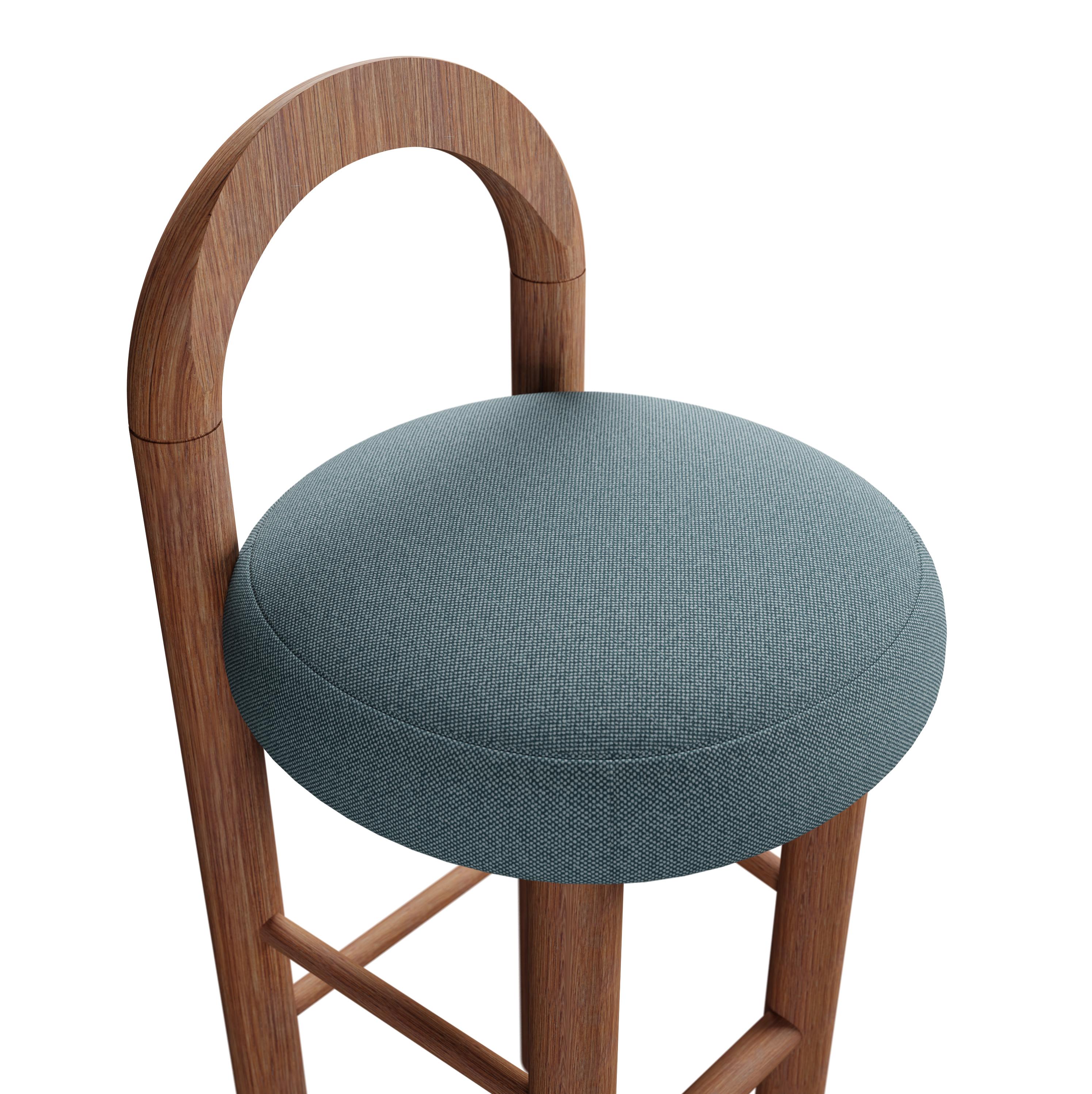 Moss Barhocker U aus dem 21. Jahrhundert in blauem, schlichtem Webstoff, handgefertigt von Murmurio im Zustand „Neu“ im Angebot in Lordelo, PT