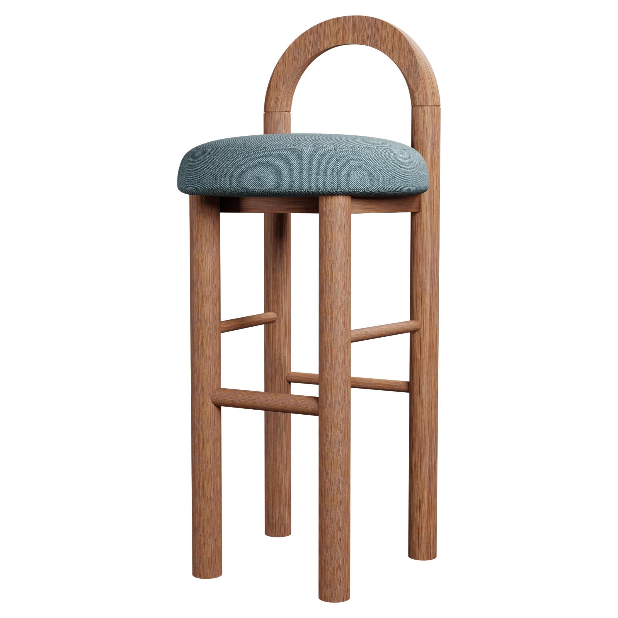 Moss Barhocker U aus dem 21. Jahrhundert in blauem, schlichtem Webstoff, handgefertigt von Murmurio im Angebot