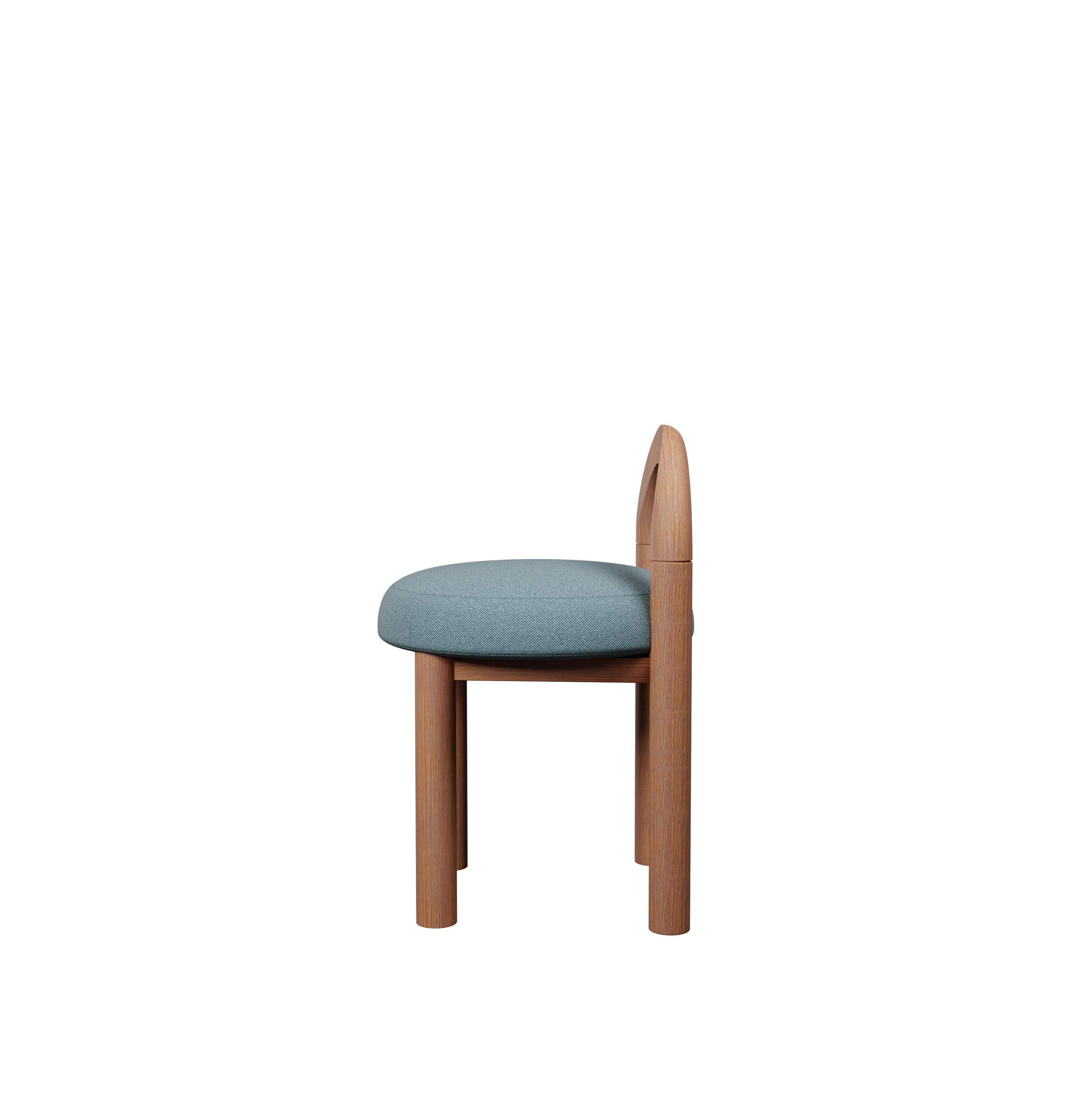 Portugais Tabouret U du 21e siècle en tissu bleu à tissage uni, fabriqué à la main par Murmurio en vente
