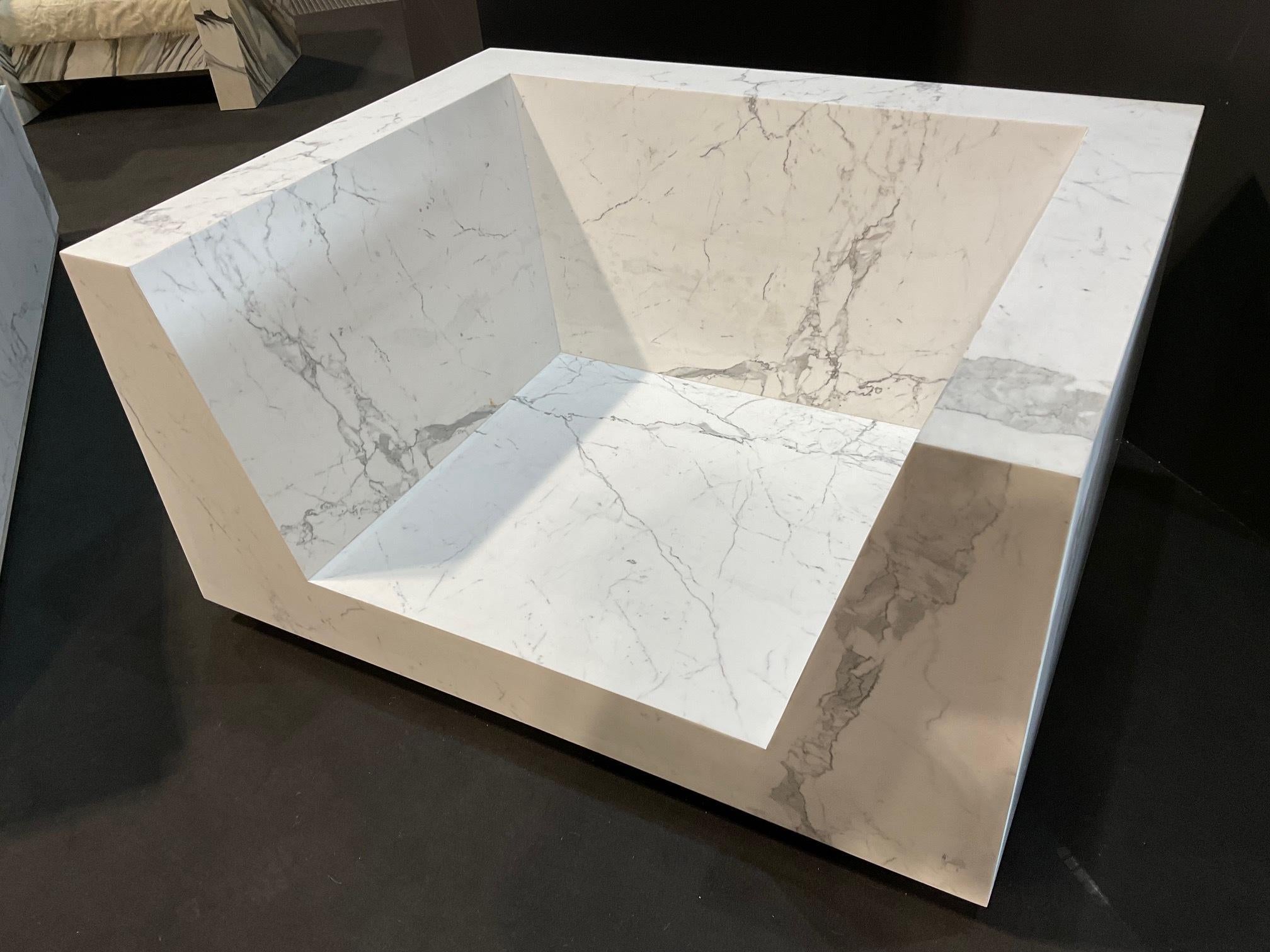 21st Century Regency , Armchair Marble White Statuario , Part n° 054/2023  In Distressed Condition For Sale In Forte Dei Marmi, IT