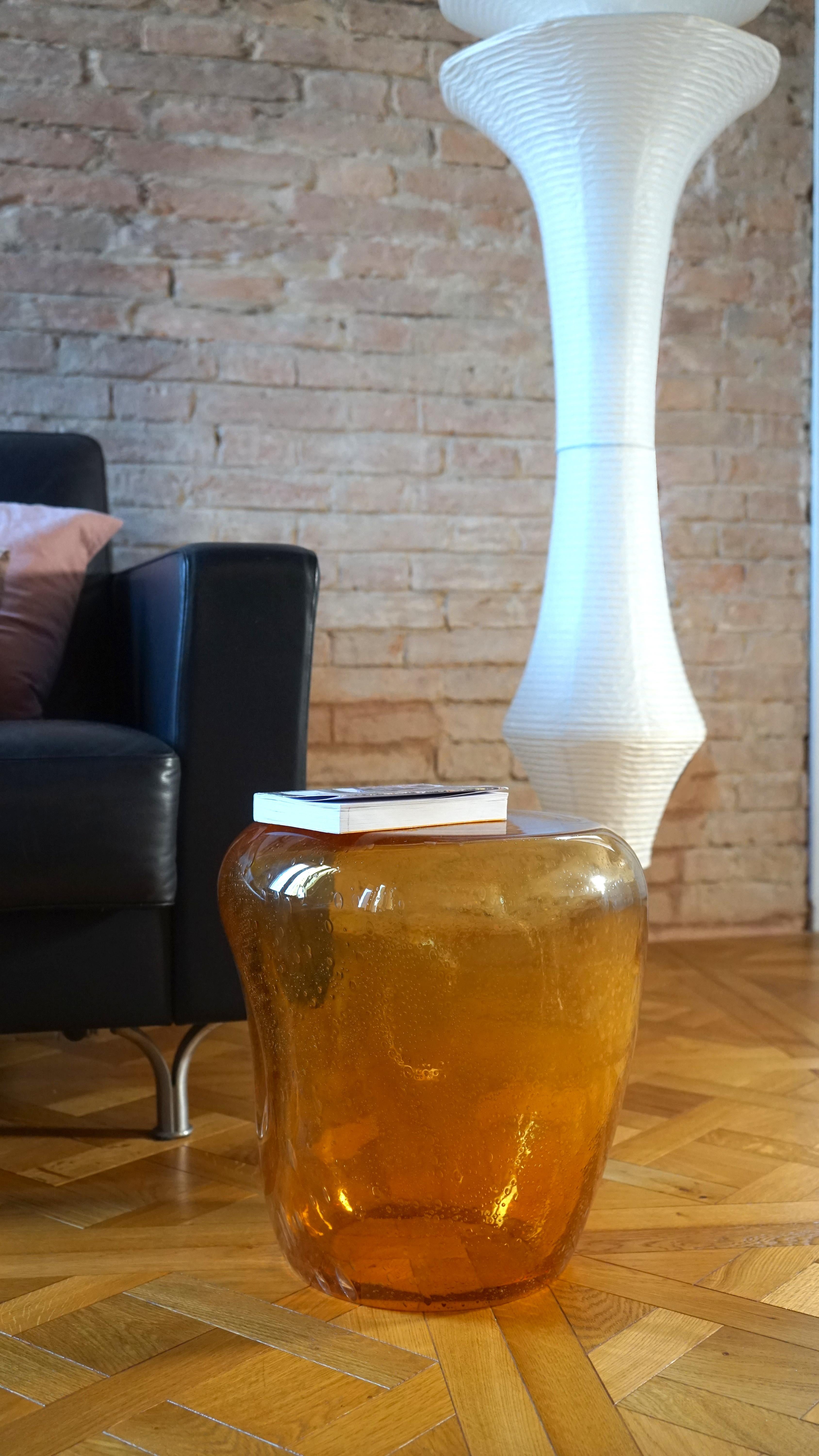 Table d'appoint Isola, verre soufflé de Murano, Pulegoso topaze, Kanz en vente 3