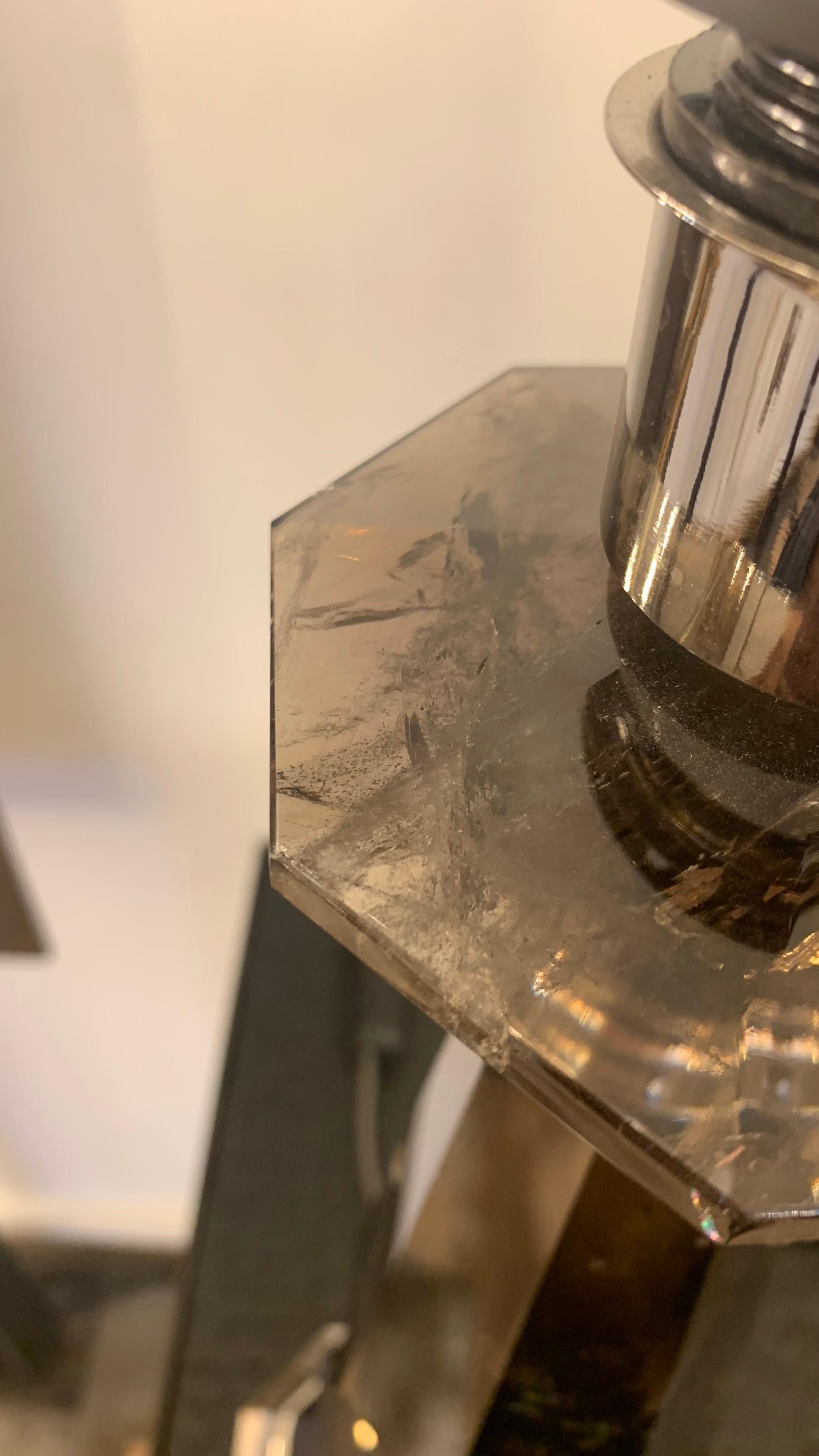 Lampe de table 21e siècle en bronze nickelé et cristal de roche fumé Neuf - En vente à SAINT-OUEN-SUR-SEINE, FR