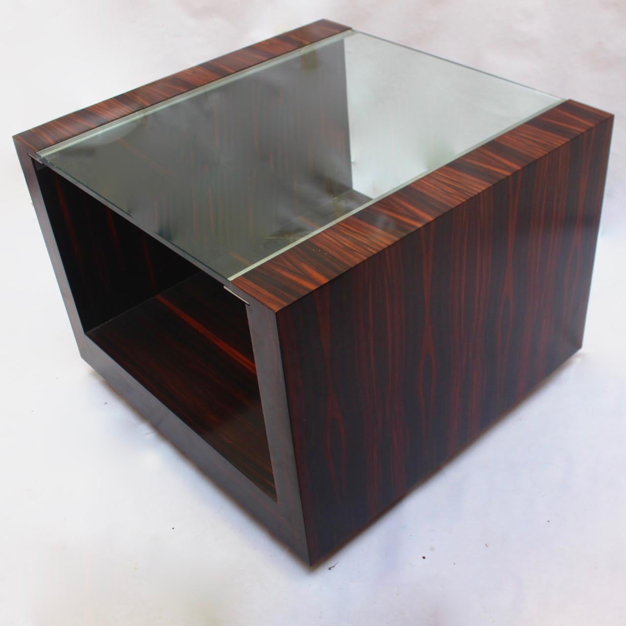 Contemporary Minimalist Macassar 