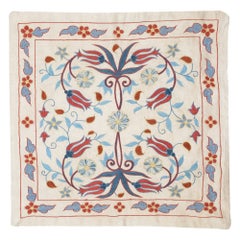 Coussin 100 % soie brodée 21 "x20". Couvercle d'oreiller coloré. The Moderns Pillow (oreiller)