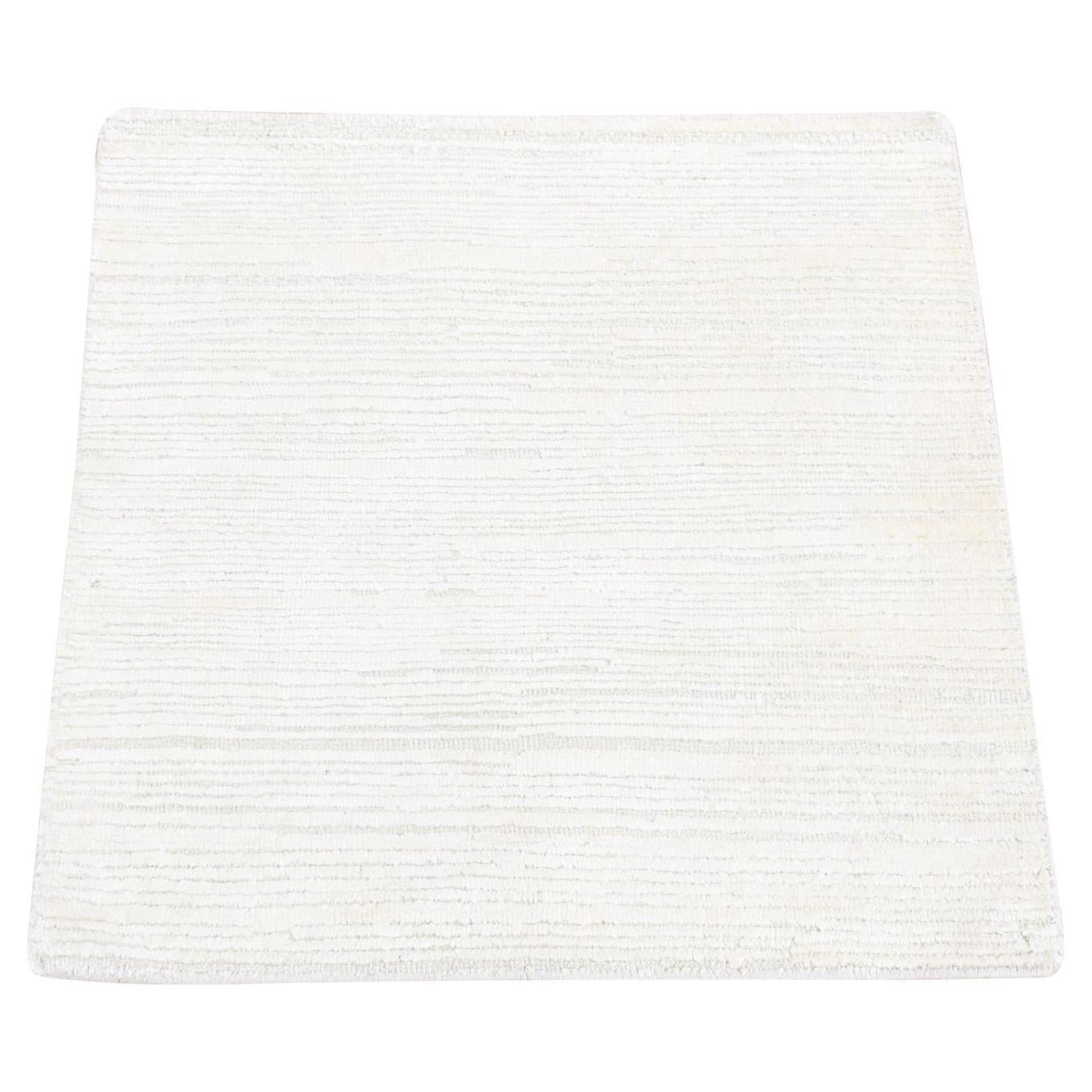 2'1"x2'1" Ivory, Hand Knotted Modern Design, Silk with Wool, Mat Square Rug For Sale