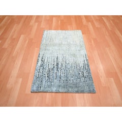 2'1"x3' Medium Gray, Vertical Ombre Design, Pure Silk, Hand Knotted, Mat, Rug