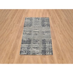 2'1"x3'1" Light Gray Hand Knotted Modern Design Hand Spun Wool Mat Oriental Rug