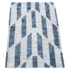 2'1"x3'2" Ivory, Modern Geometric Design, Silk with Wool Hand Knotted Mat Rug