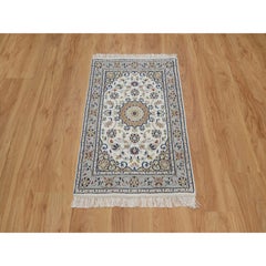 2'1"x3'2" Ivory Nain with Flower Medallion Design Hand Knotted Wool and Silk Rug