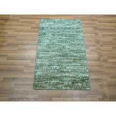 2'1"x3'2" Ocean Green Grass Design Hand Knotted Wool Mat Small Oriental Rug